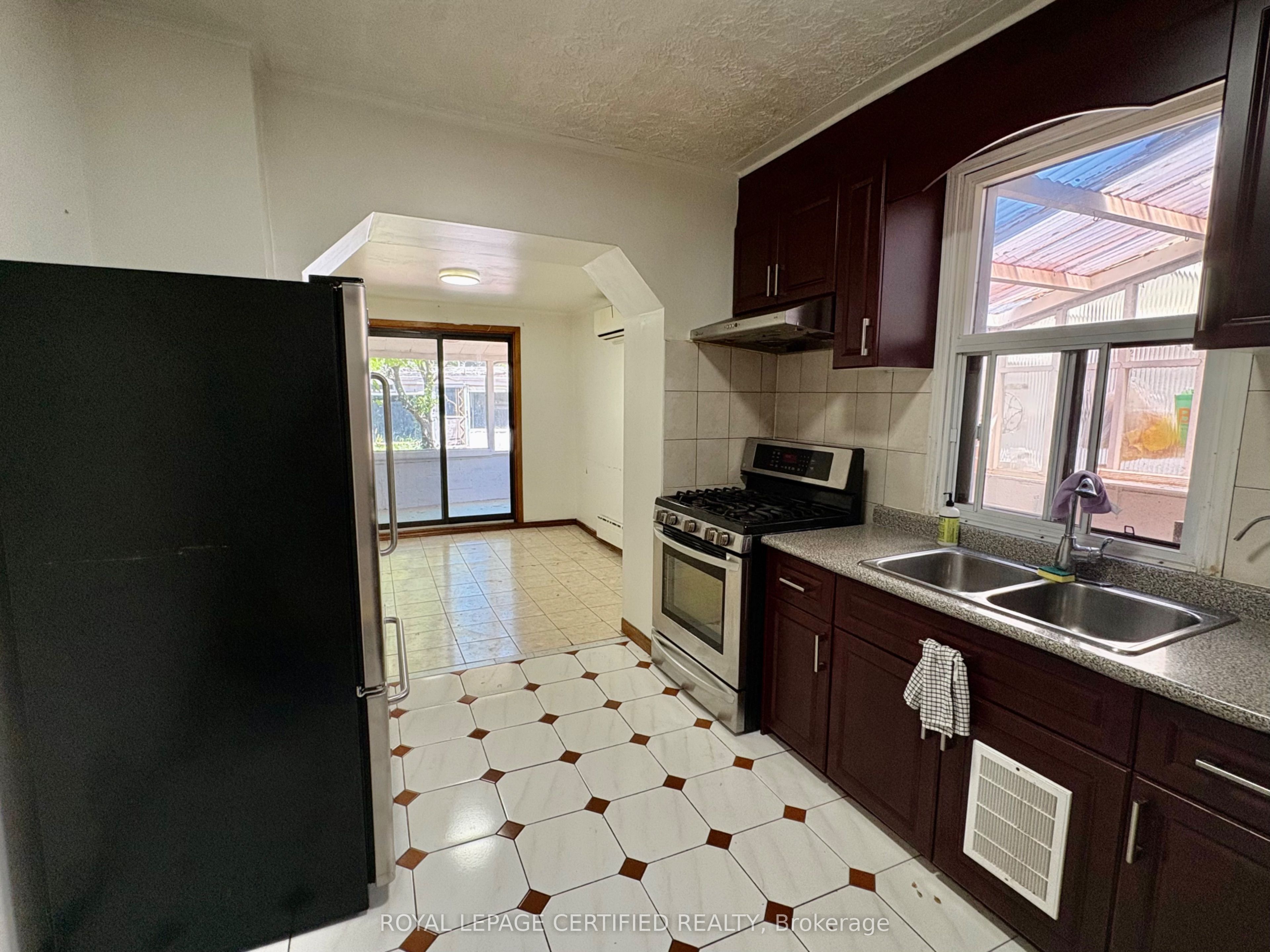 36 Mitchell Avenue Property Photo 6