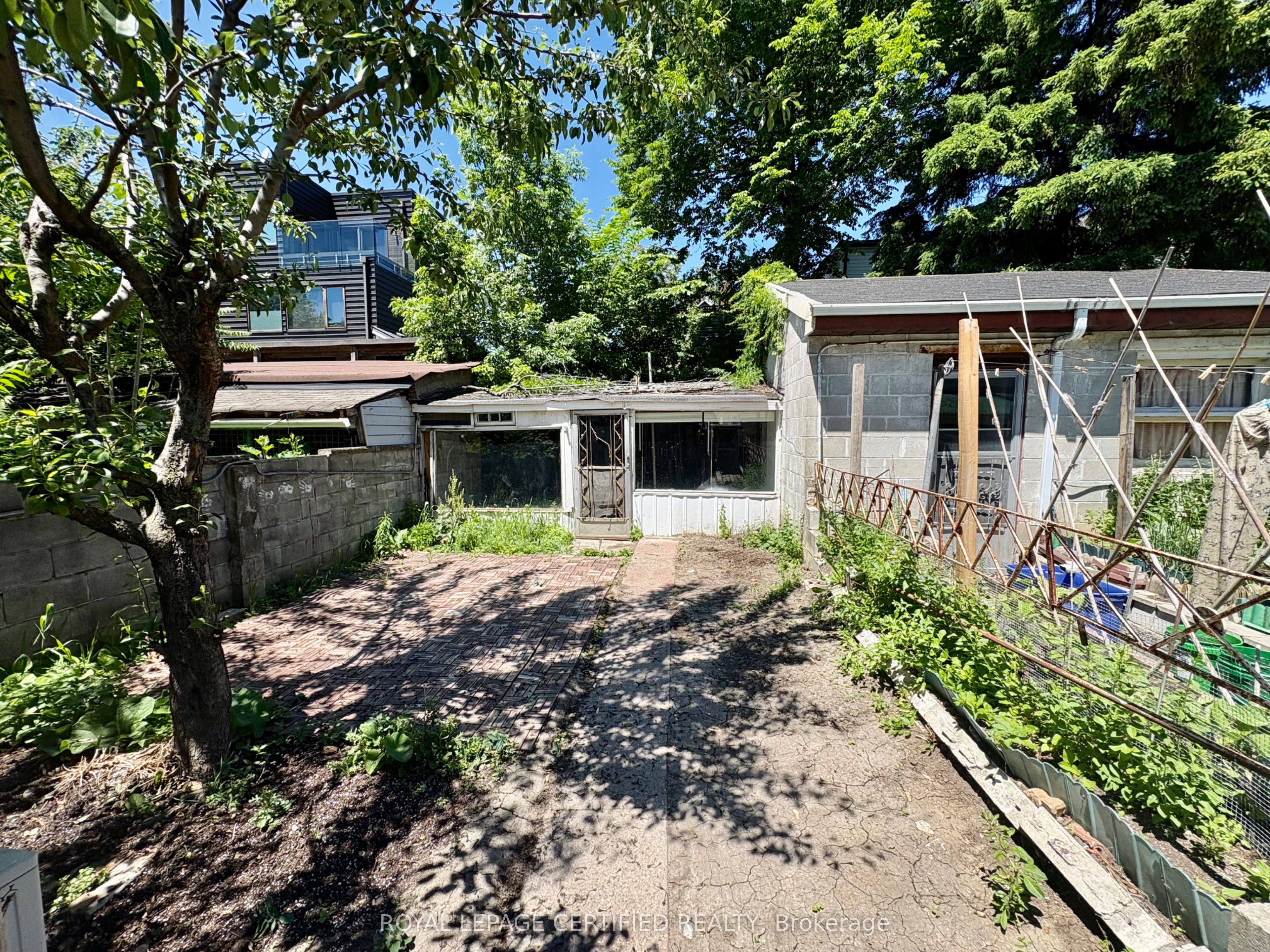 36 Mitchell Avenue Property Photo 25