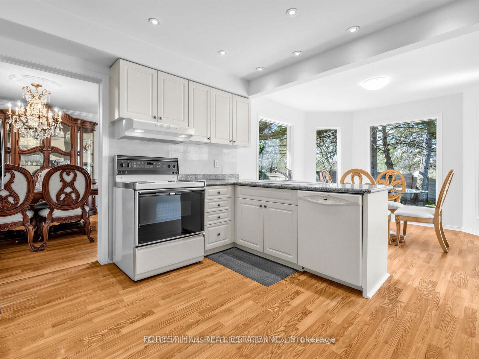 32 Saddletree Drive Property Photo 8