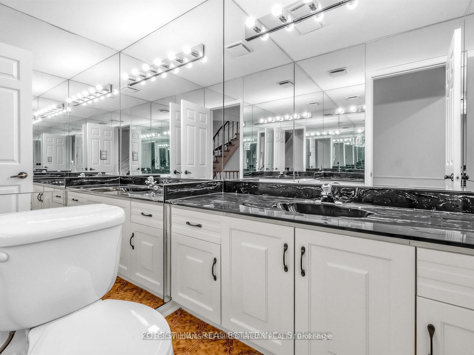 32 Saddletree Drive Property Photo 14