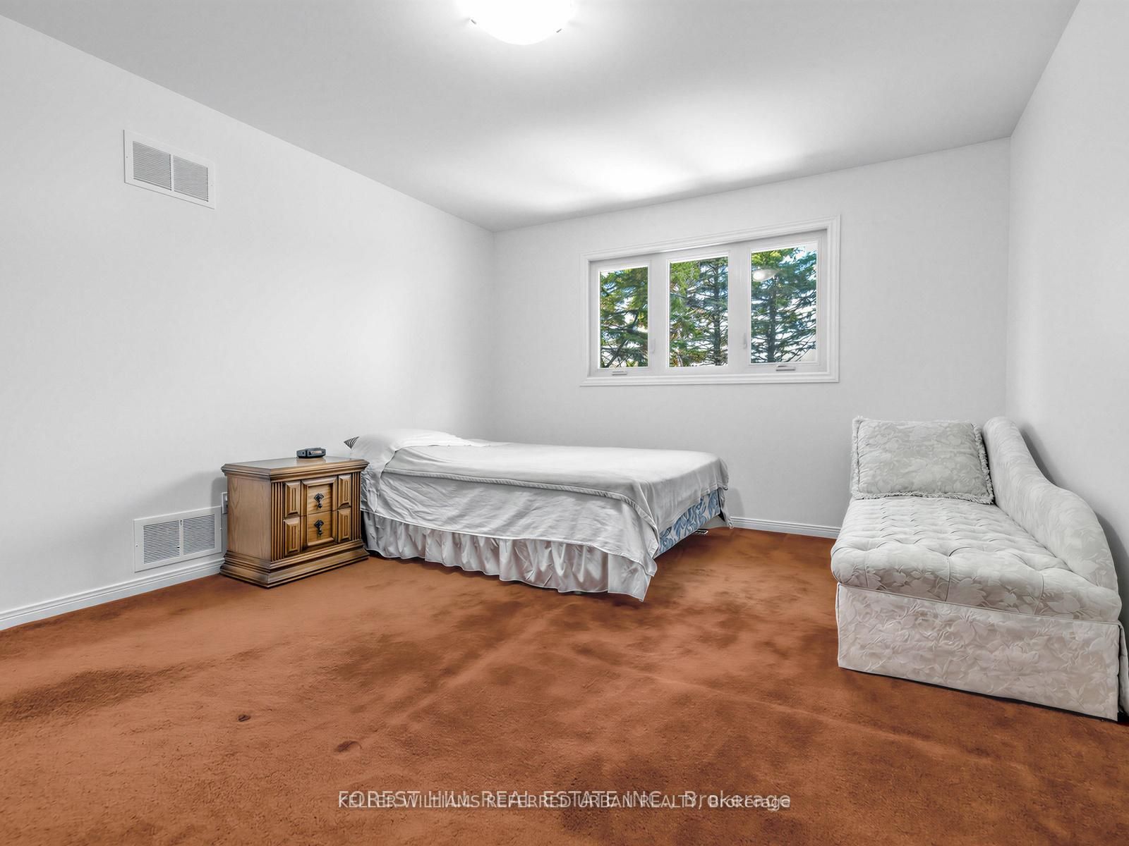32 Saddletree Drive Property Photo 17
