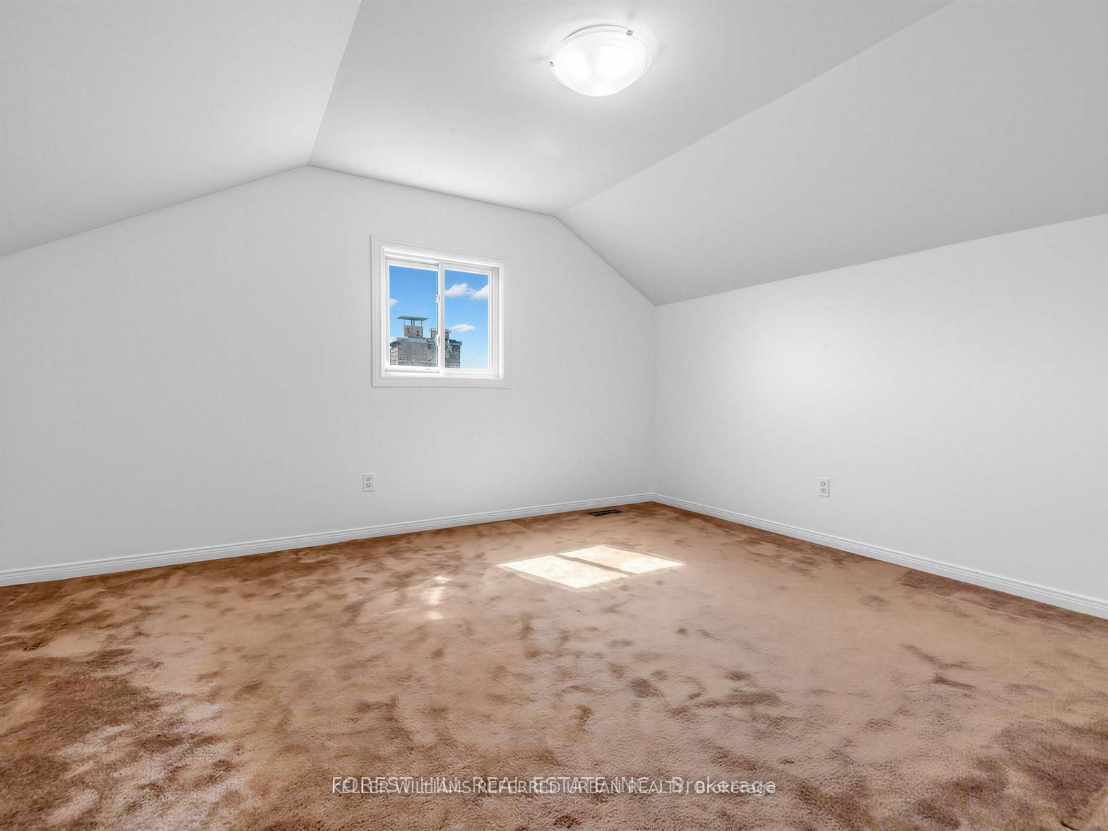 32 Saddletree Drive Property Photo 28