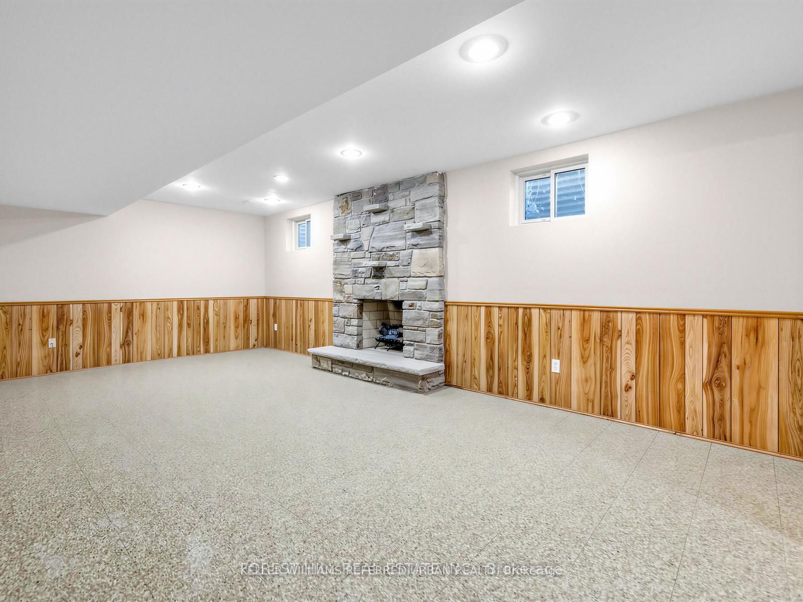 32 Saddletree Drive Property Photo 31