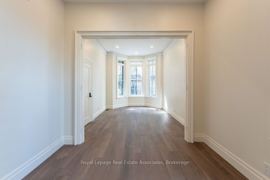 54 / 56 Stewart Street Property Photo 5