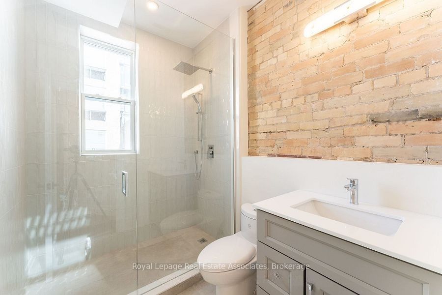 54 / 56 Stewart Street Property Photo 16