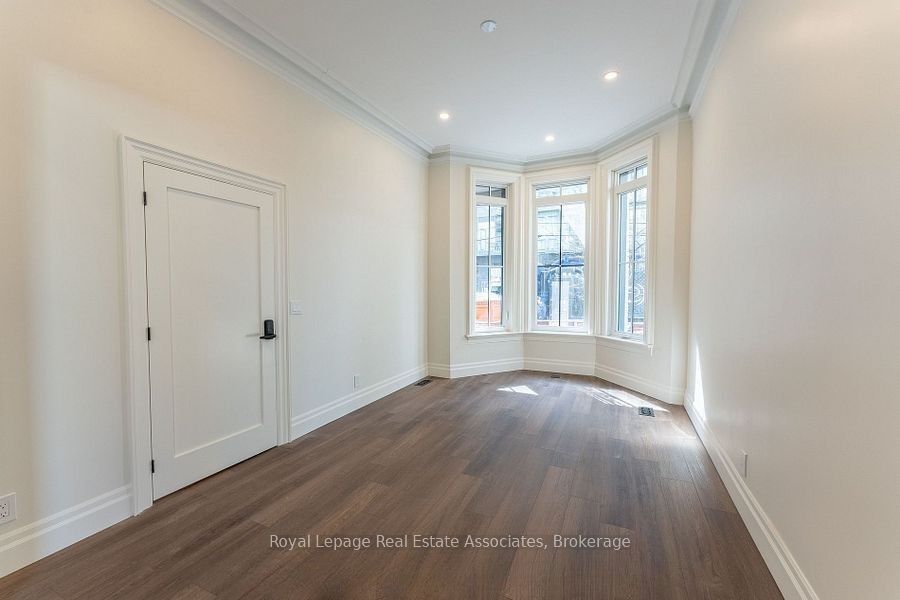 54 / 56 Stewart Street Property Photo 25