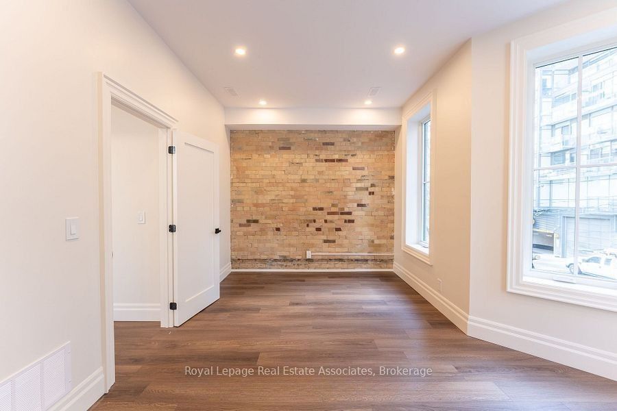 54 / 56 Stewart Street Property Photo 32