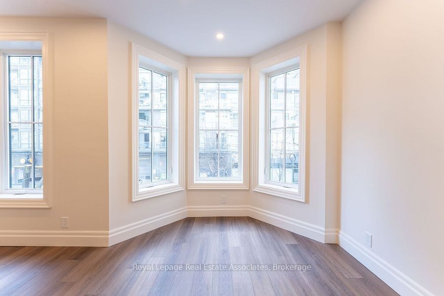 54 / 56 Stewart Street Property Photo 33