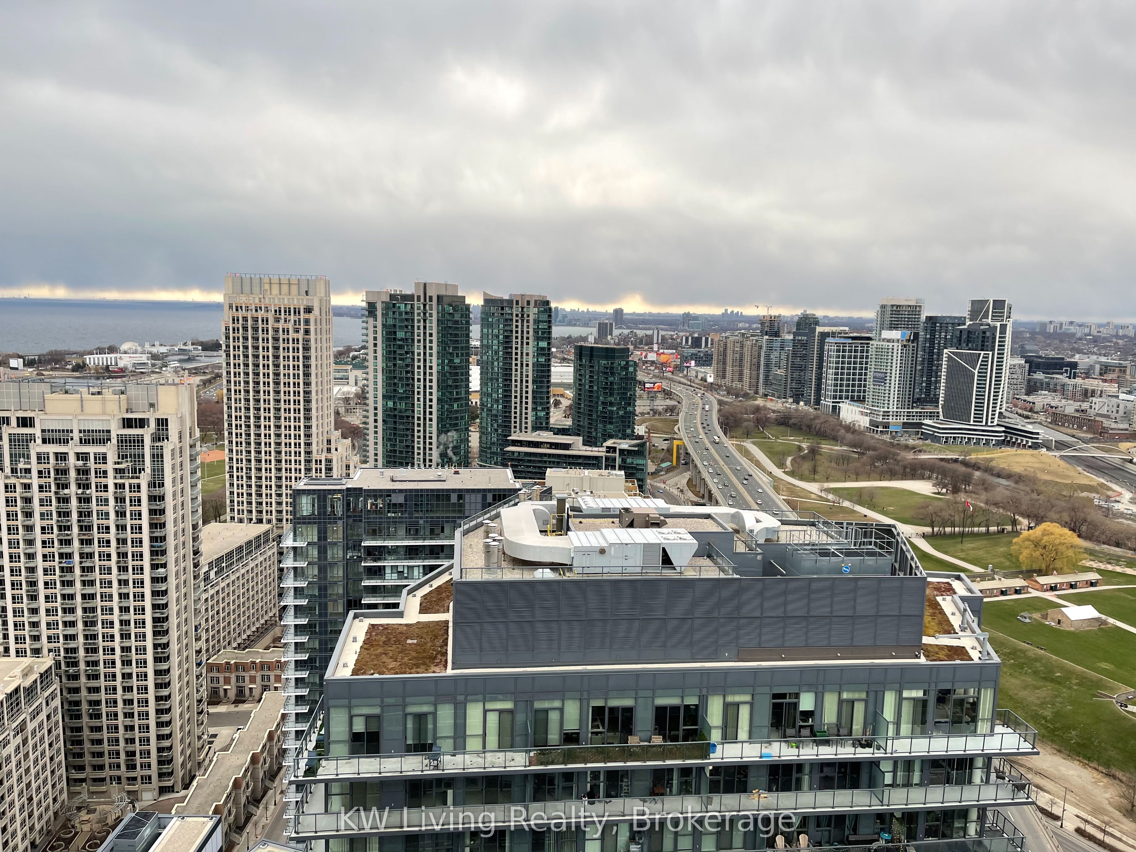 19 Bathurst Street 4202 Property Photo 14