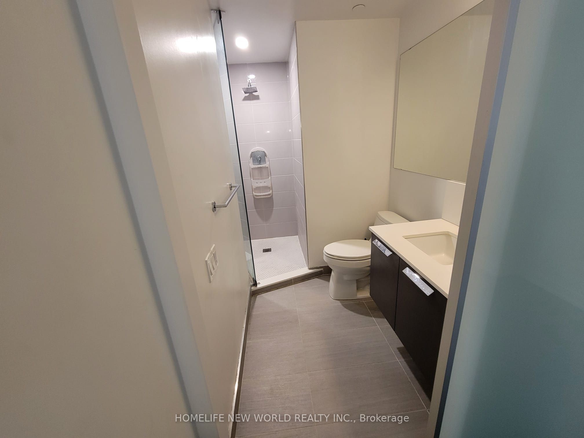 28 Wellesley Street E 507 Property Photo 6