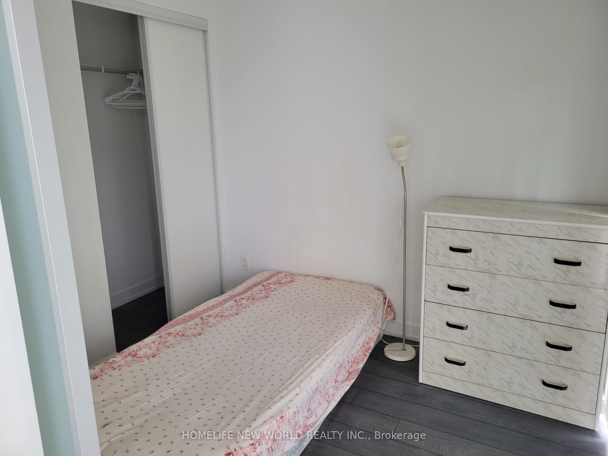 28 Wellesley Street E 507 Property Photo 15