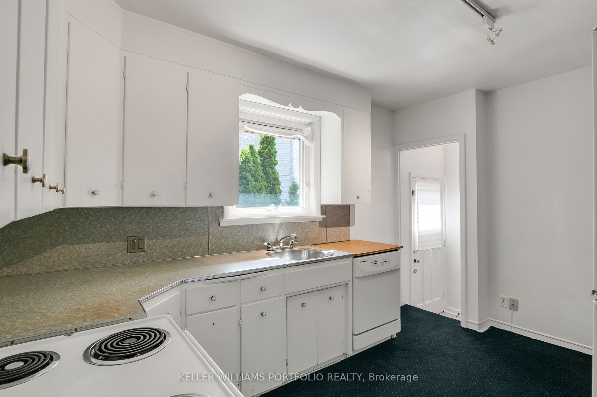 29 Winlock Park Property Photo 11