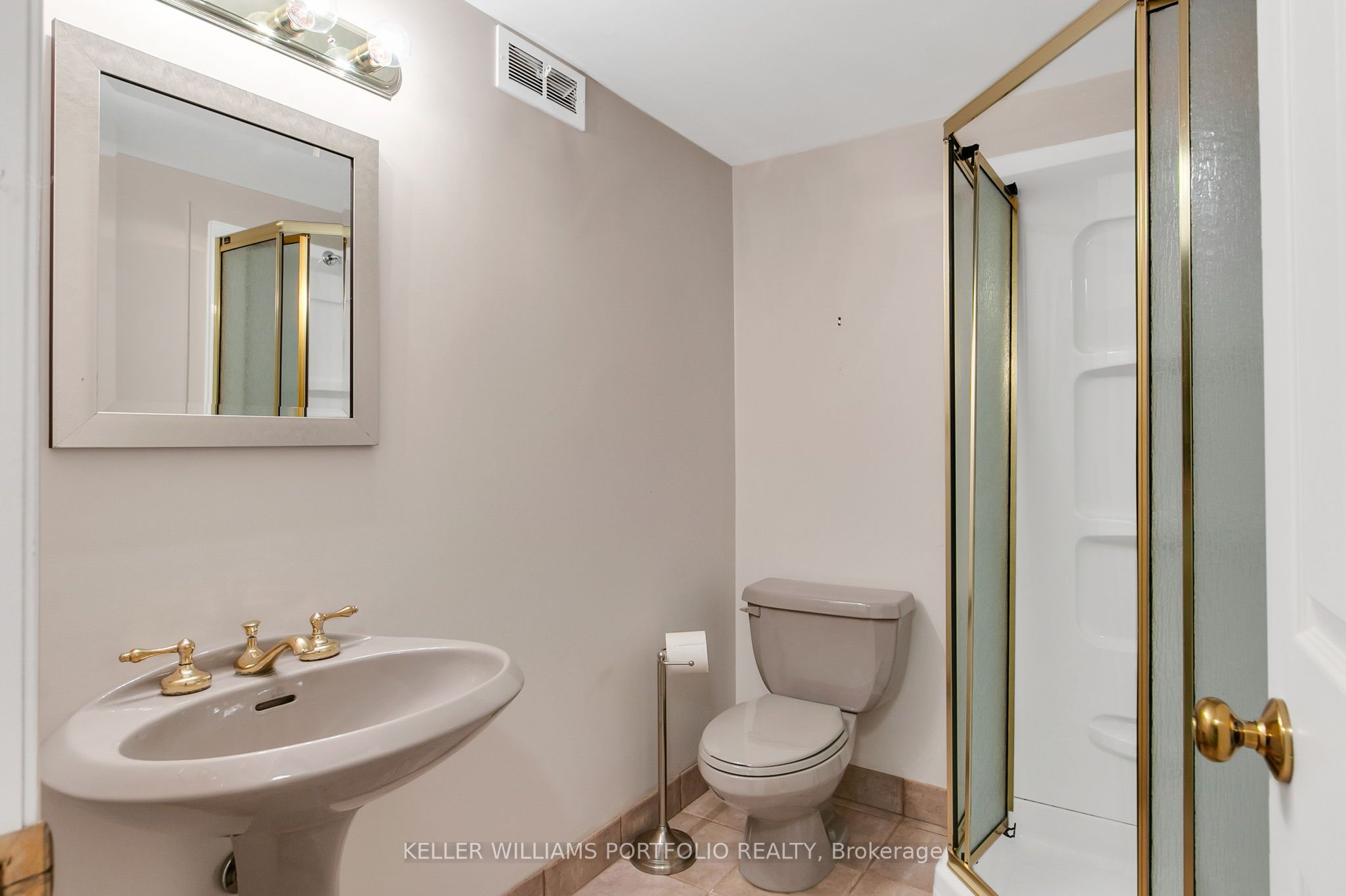 29 Winlock Park Property Photo 23