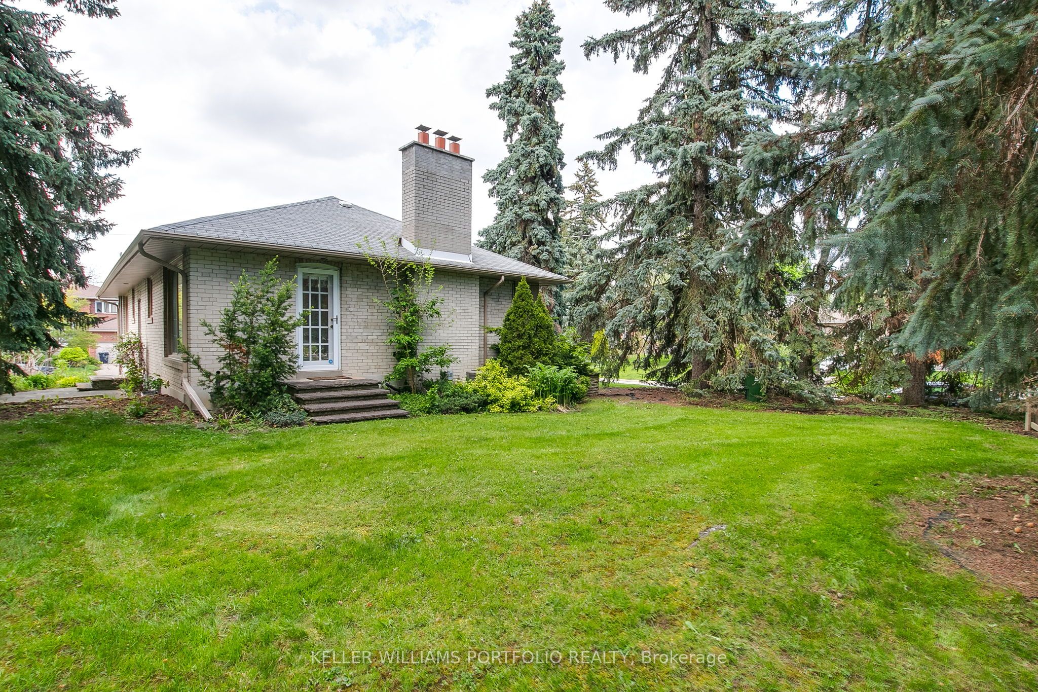29 Winlock Park Property Photo 26