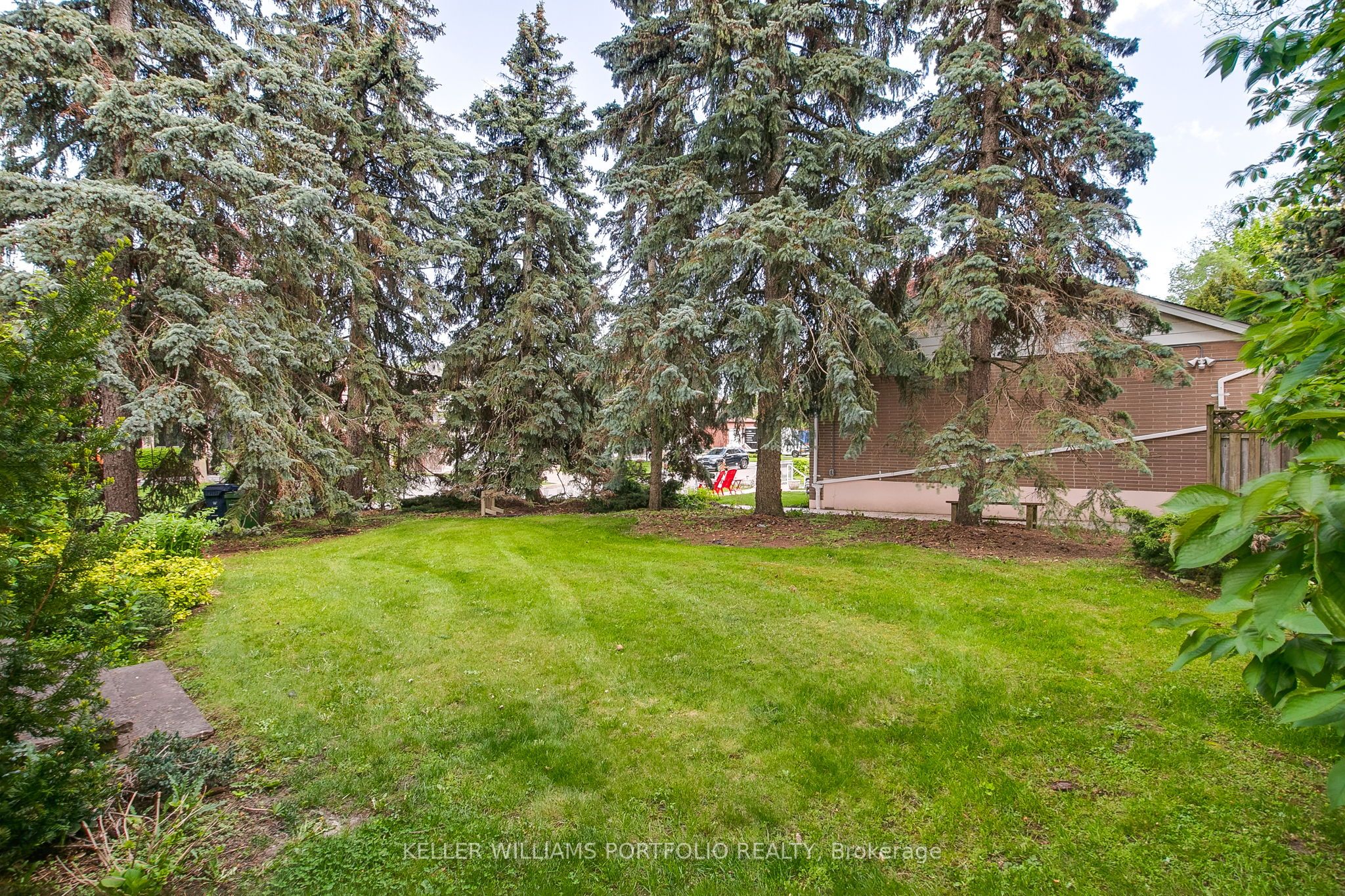 29 Winlock Park Property Photo 27