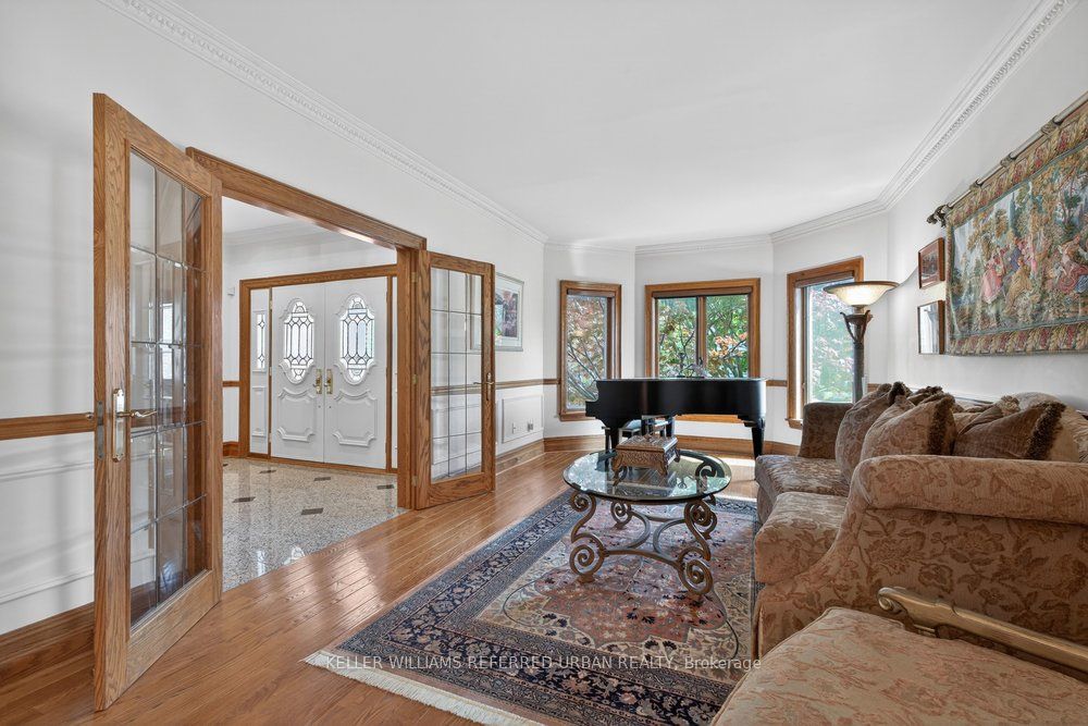 162 Codsell Avenue Property Photo 6