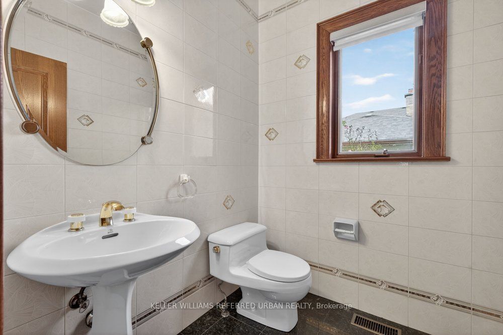 162 Codsell Avenue Property Photo 20
