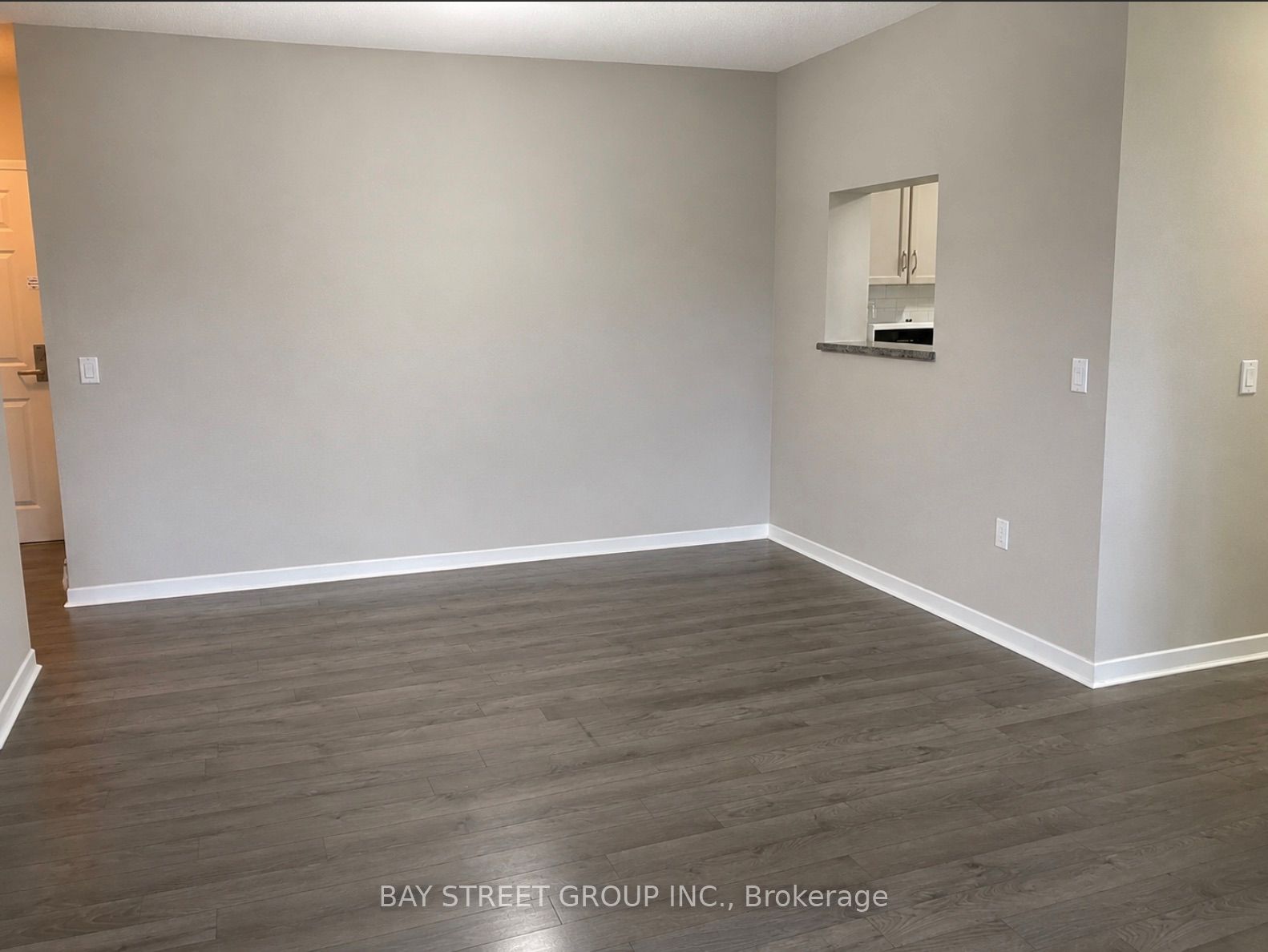 284 Bloor Street W 902 Property Photo 2