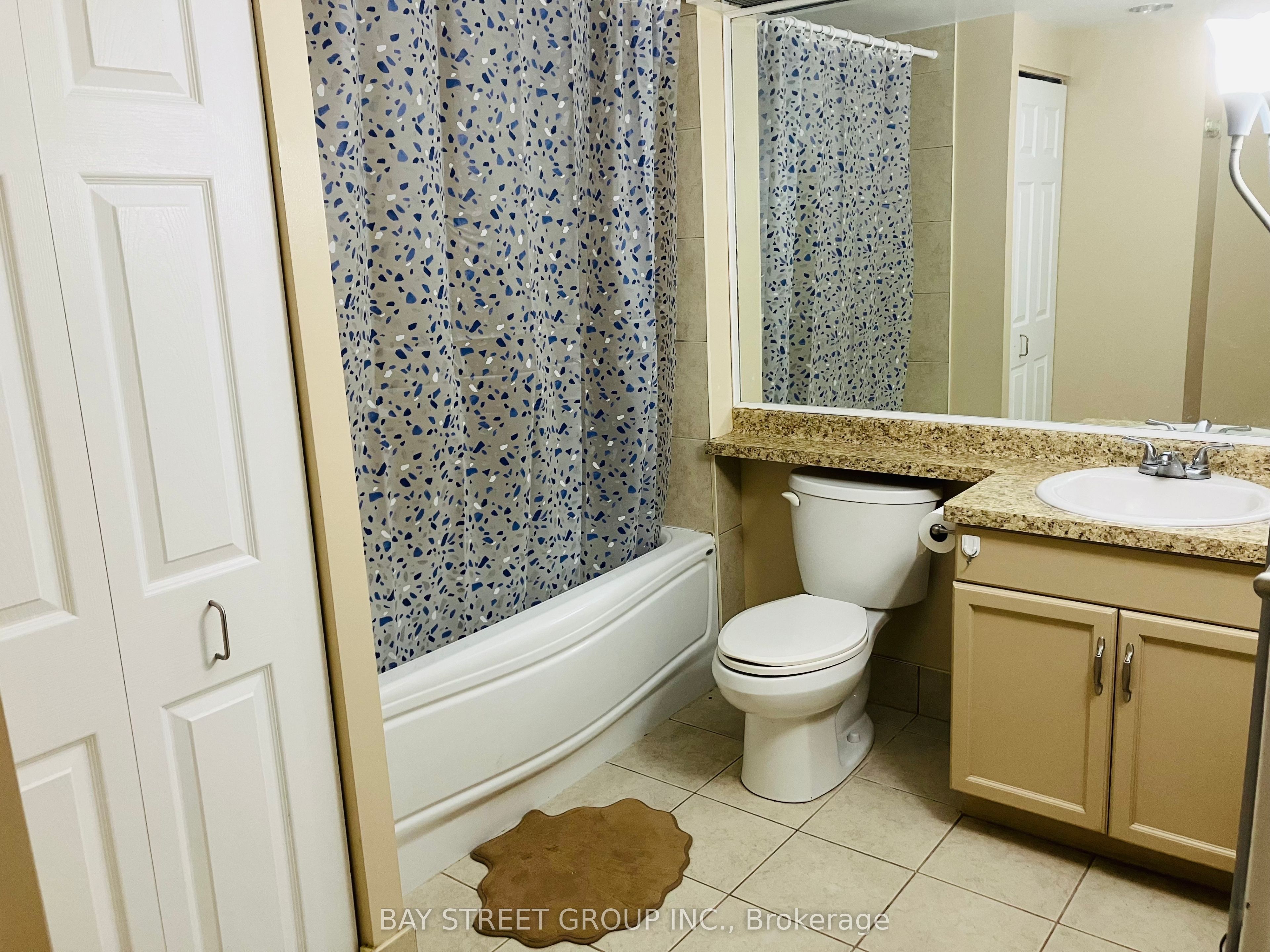 284 Bloor Street W 902 Property Photo 15