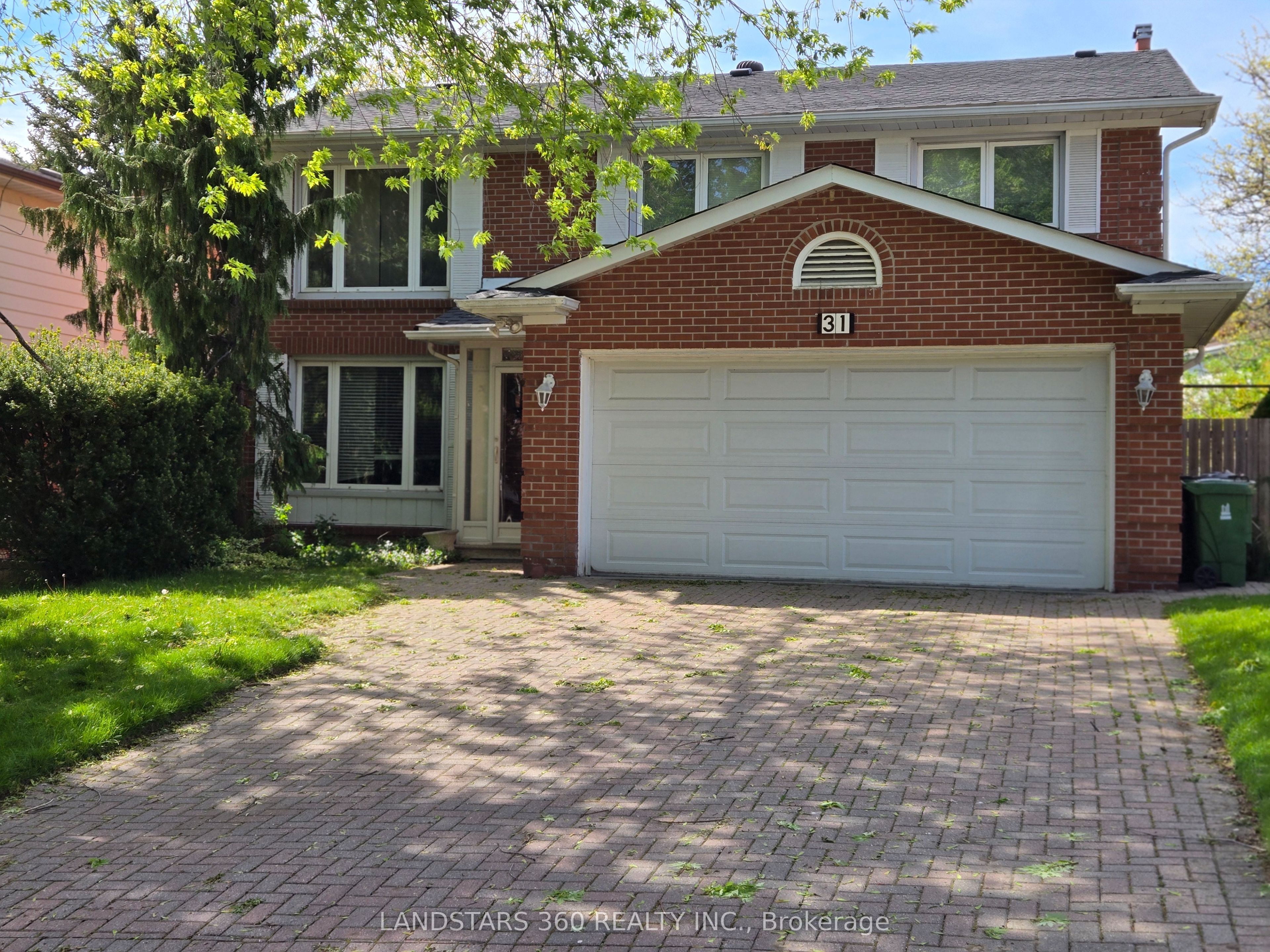 31 Whitehorn Crescent Property Photo 1