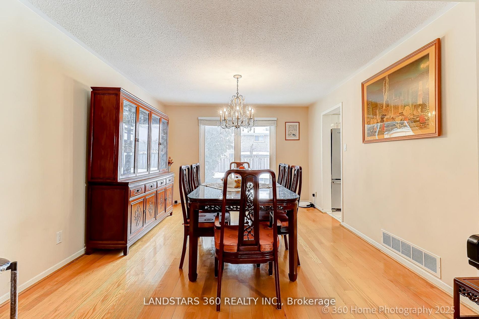 31 Whitehorn Crescent Property Photo 6