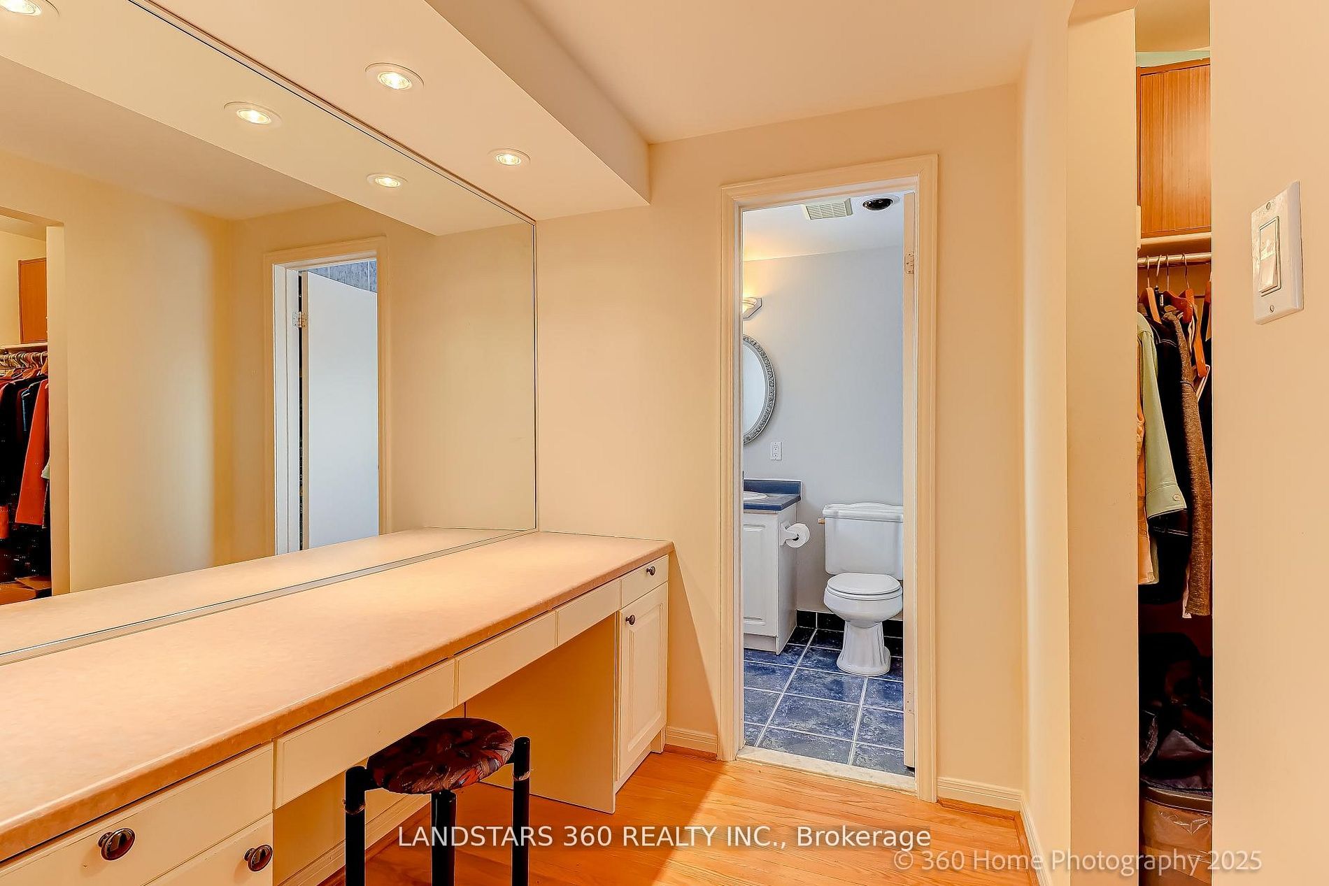 31 Whitehorn Crescent Property Photo 14