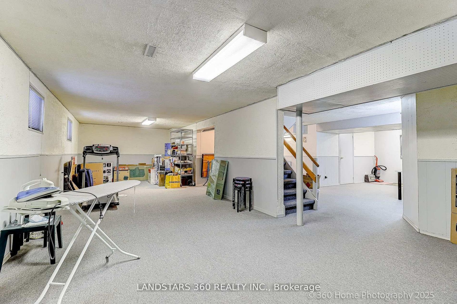 31 Whitehorn Crescent Property Photo 24
