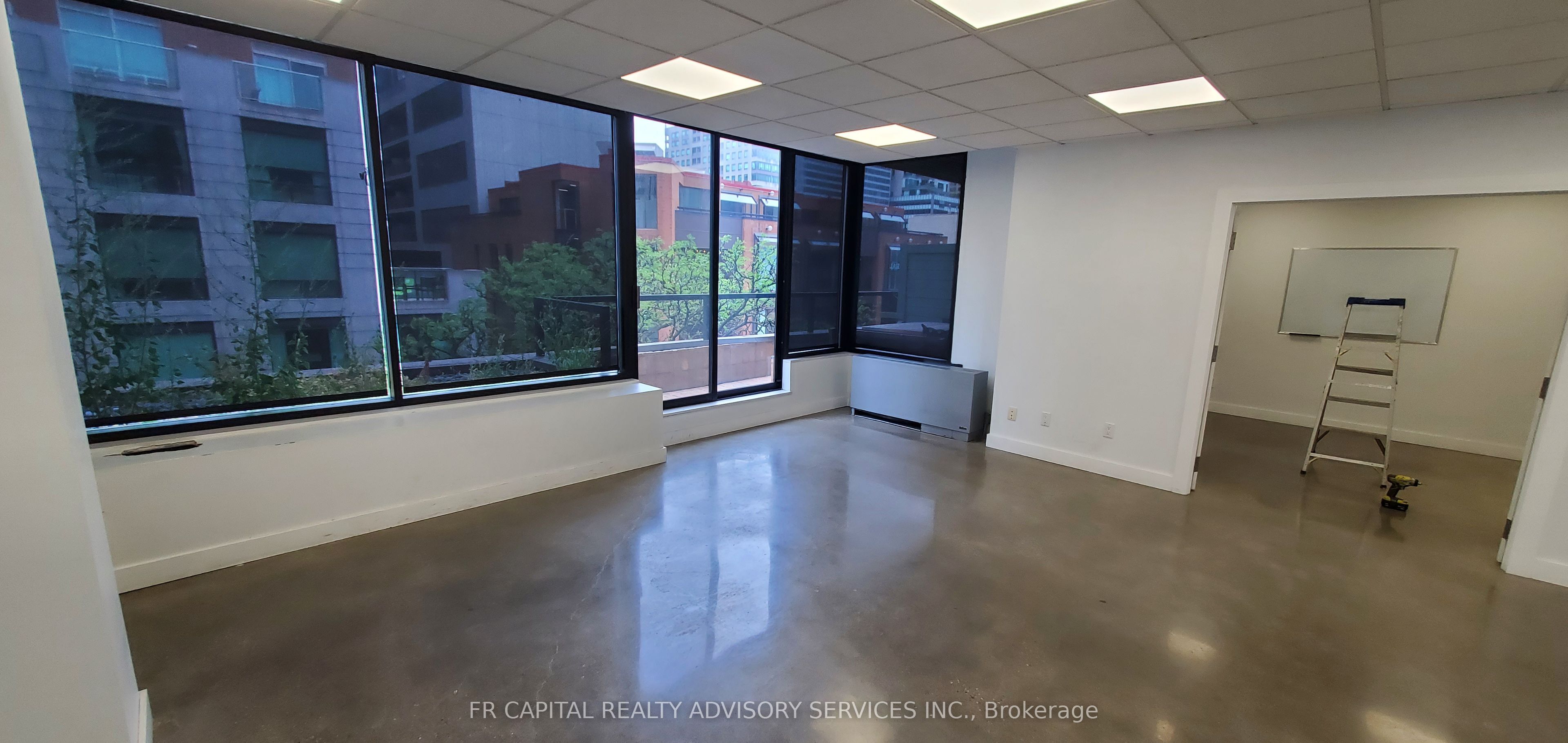 70 Yorkville Avenue 30 Property Photo 3
