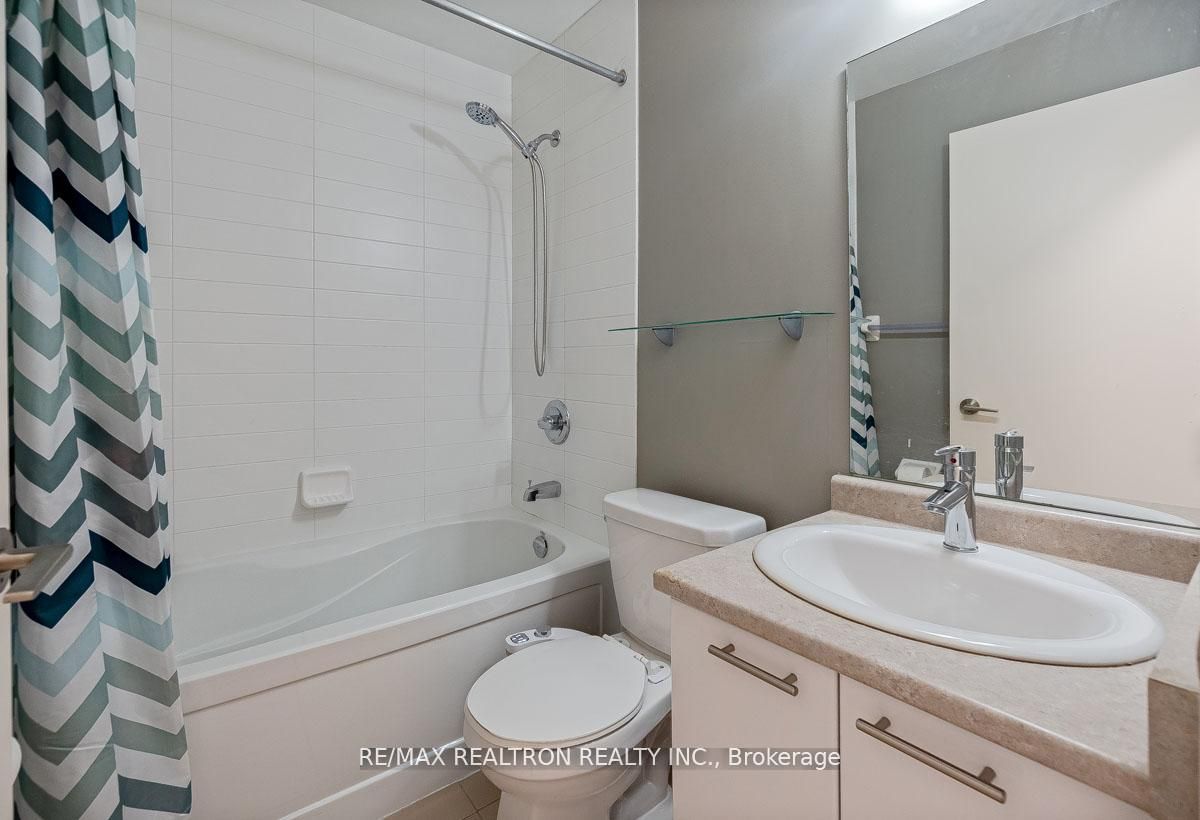 15 Bruyeres Mews 1008 Property Photo 20