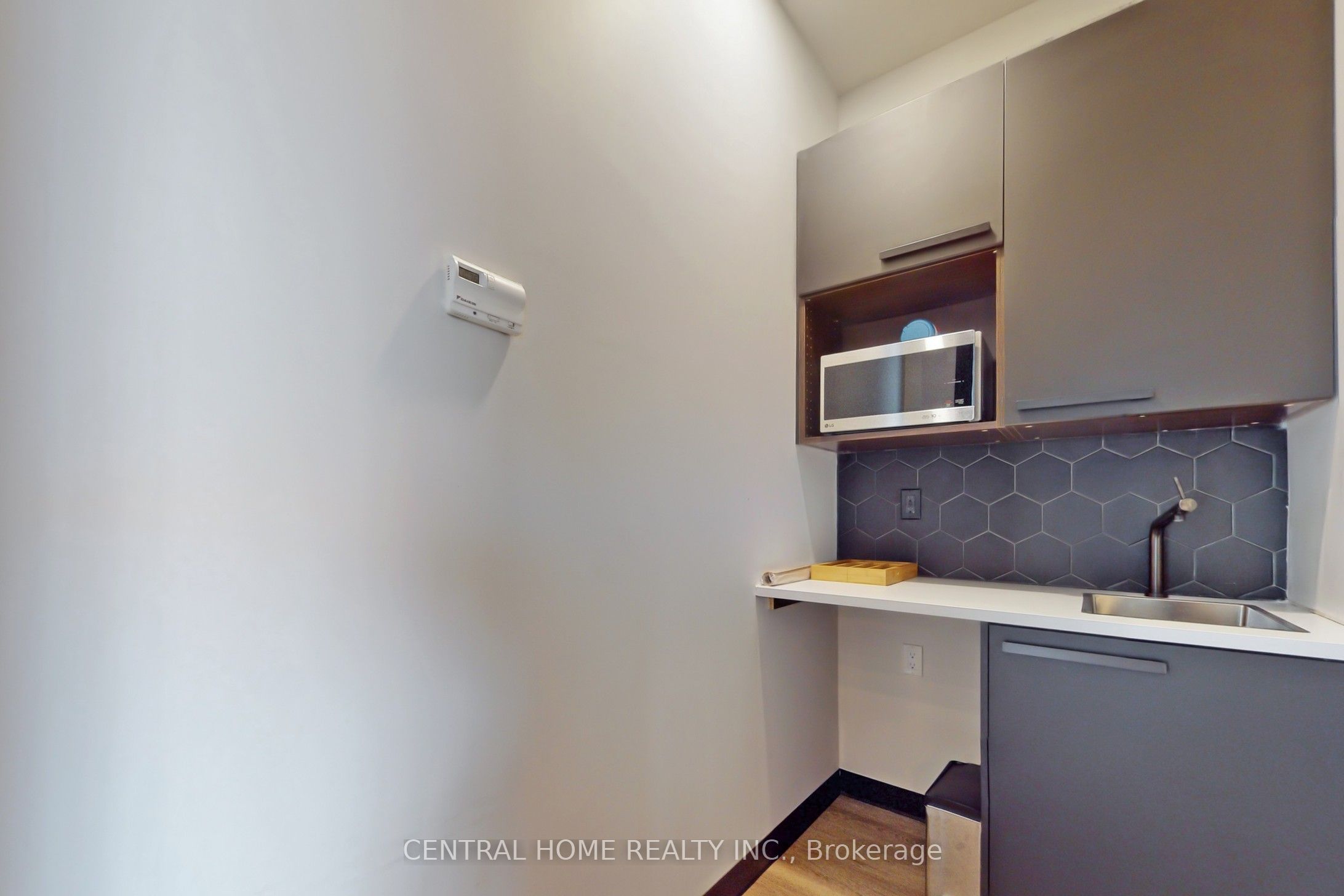 130 Queens Quay E 620 Property Photo 29