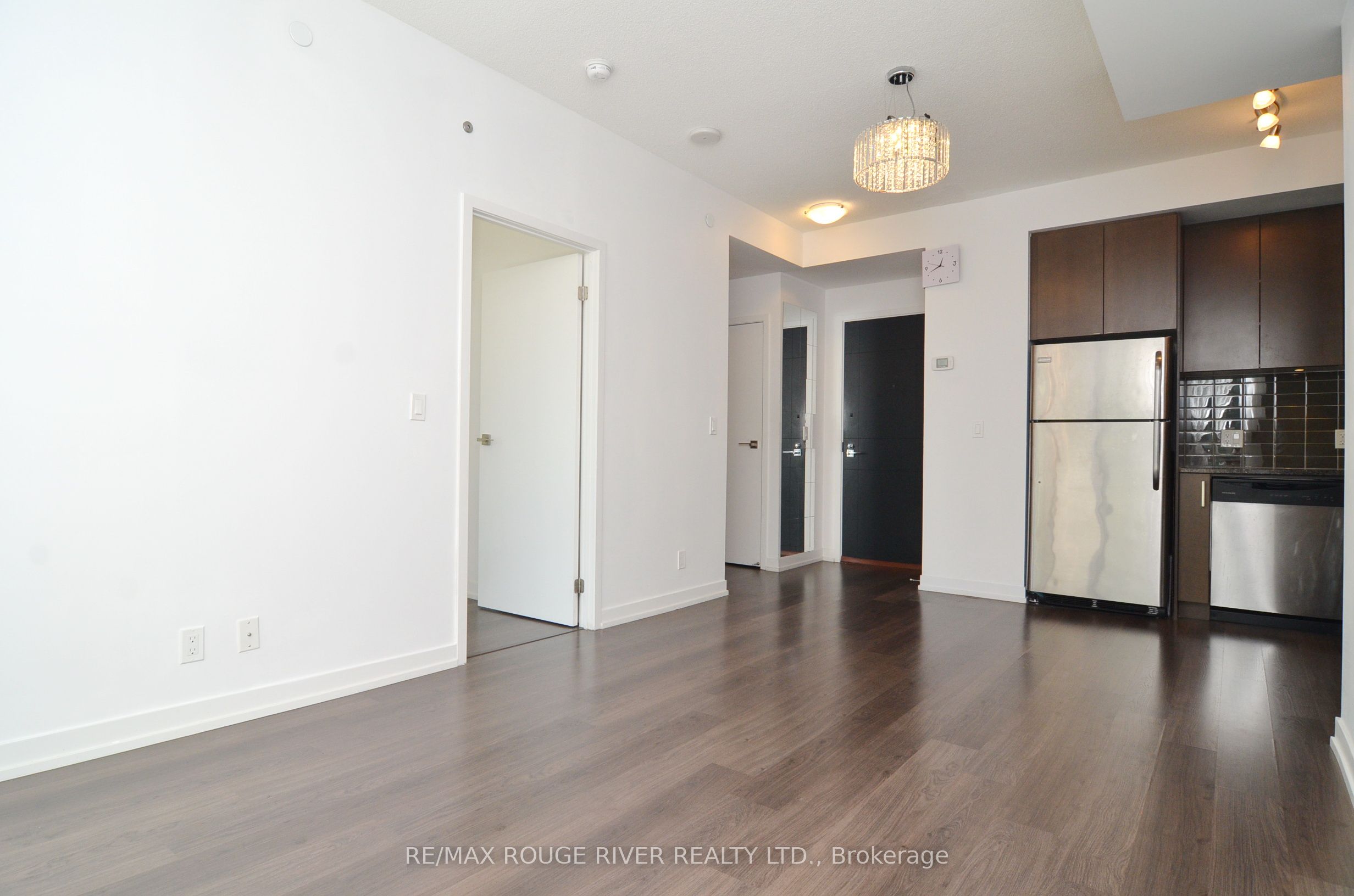 89 Dunfield Avenue 509 Property Photo 7