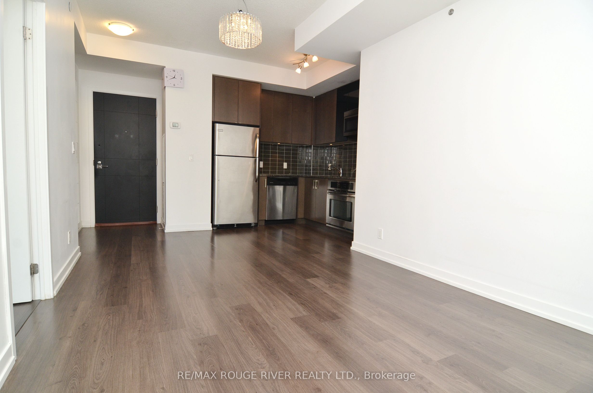 89 Dunfield Avenue 509 Property Photo 8
