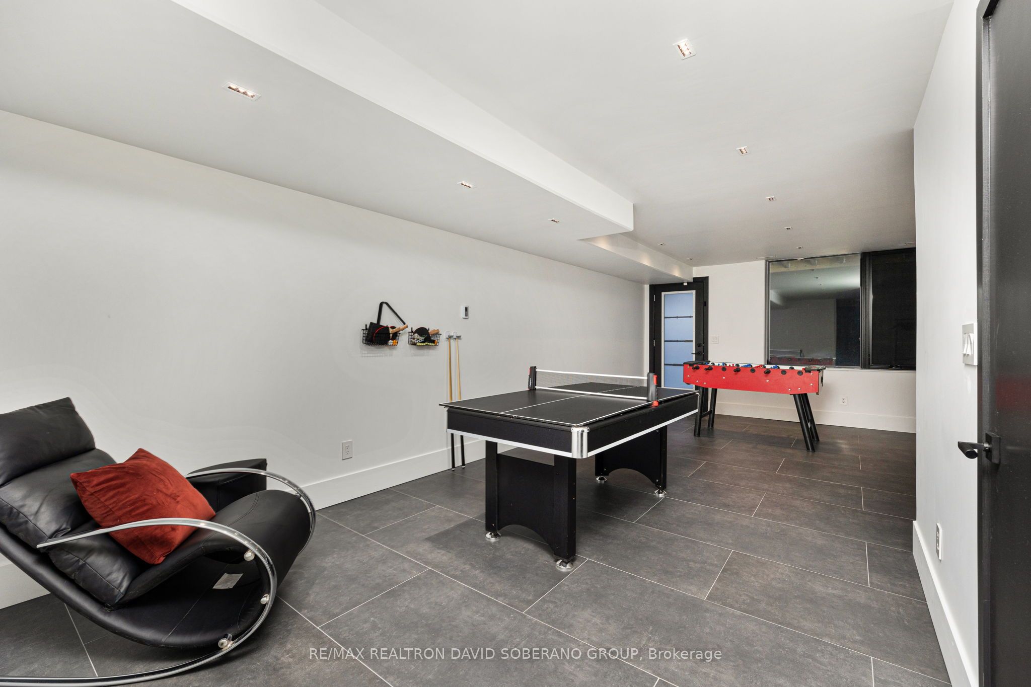 102 Ulster Street Property Photo 37