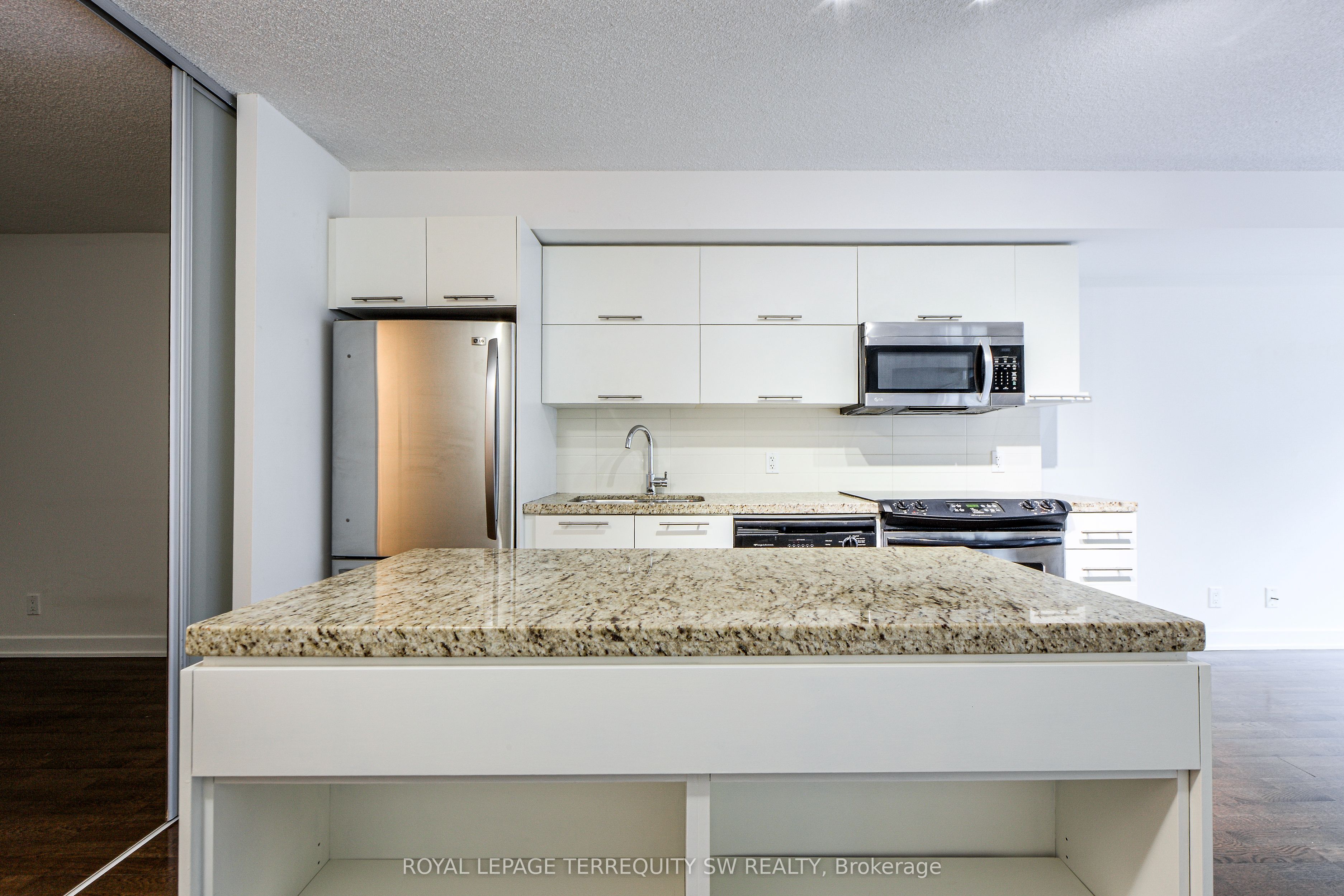 21 Nelson Street 302 Property Photo 26