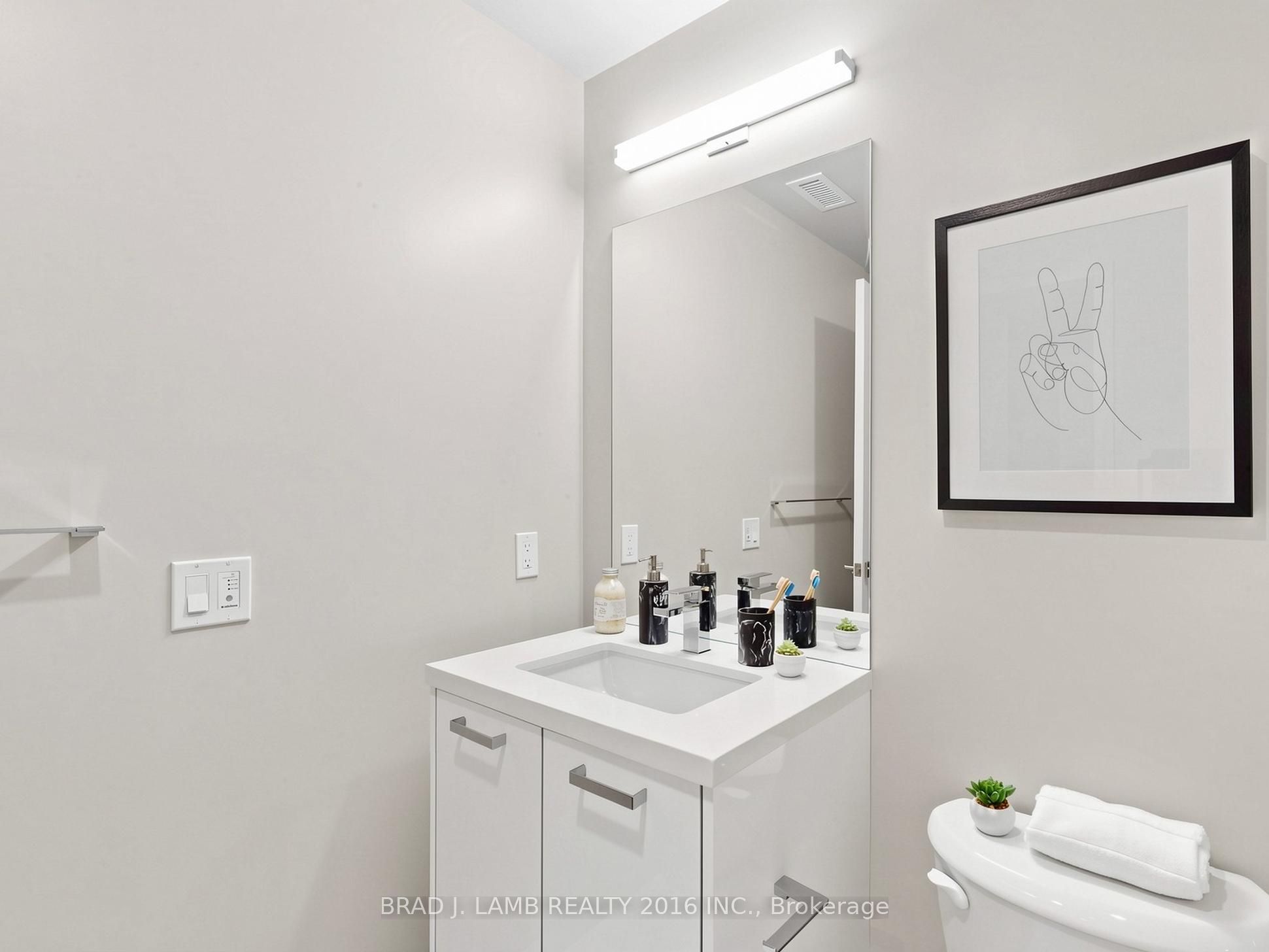 284 King Street E 505 Property Photo 33