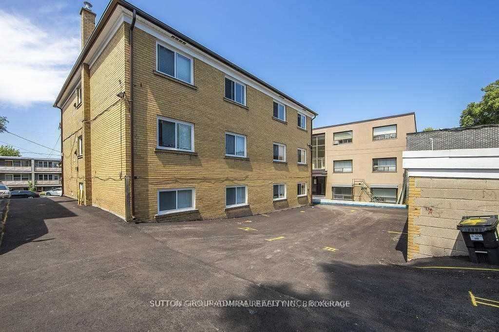 77 Garthdale Court Unit 2 Property Photo 31