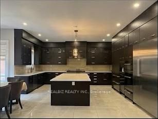 39 Hemford Crescent Property Photo 5