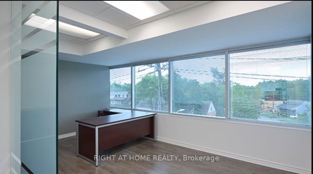 170 Sheppard Avenue E 501 Property Photo 4