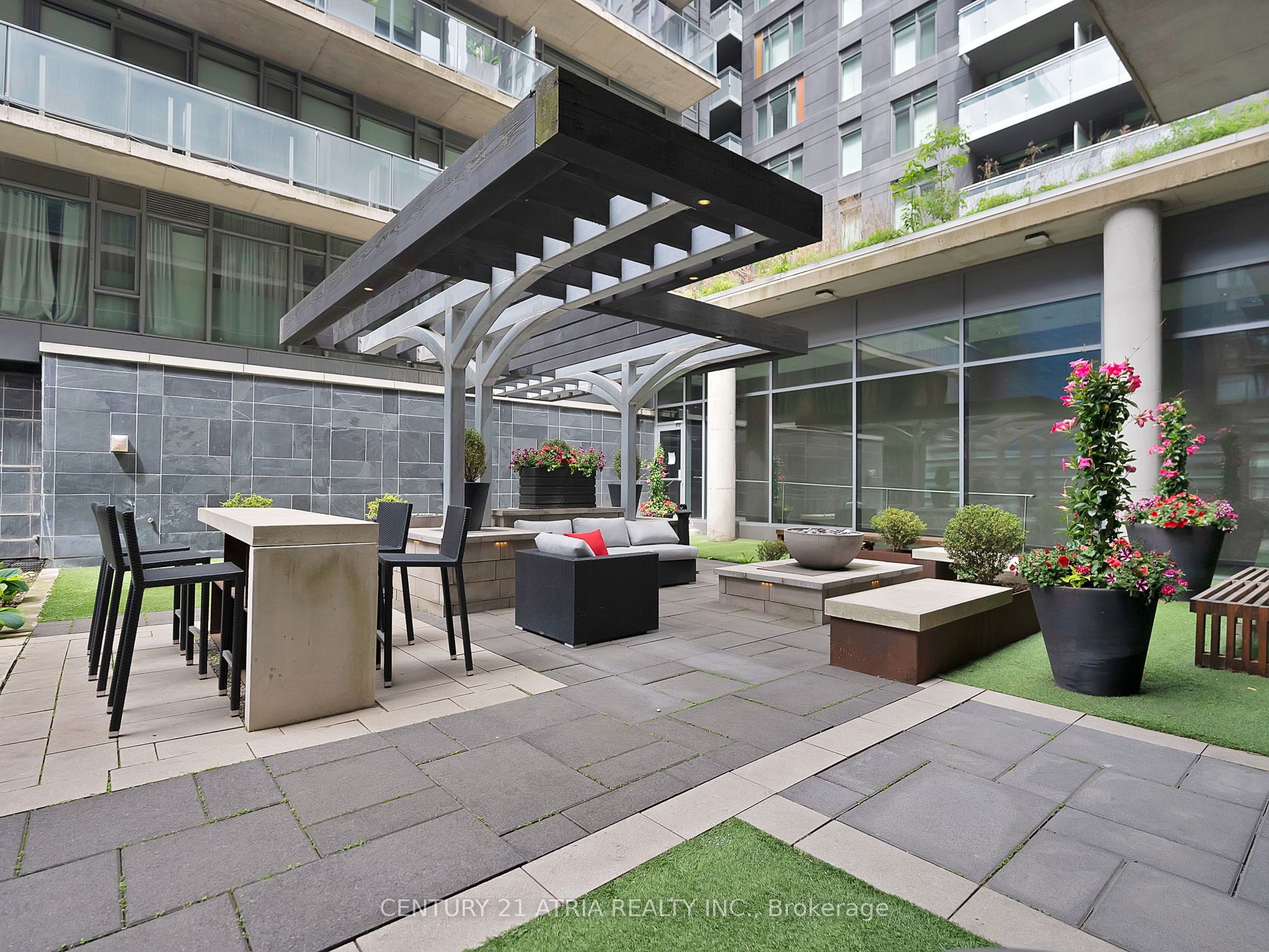 95 Bathurst Street 318 Property Photo 20