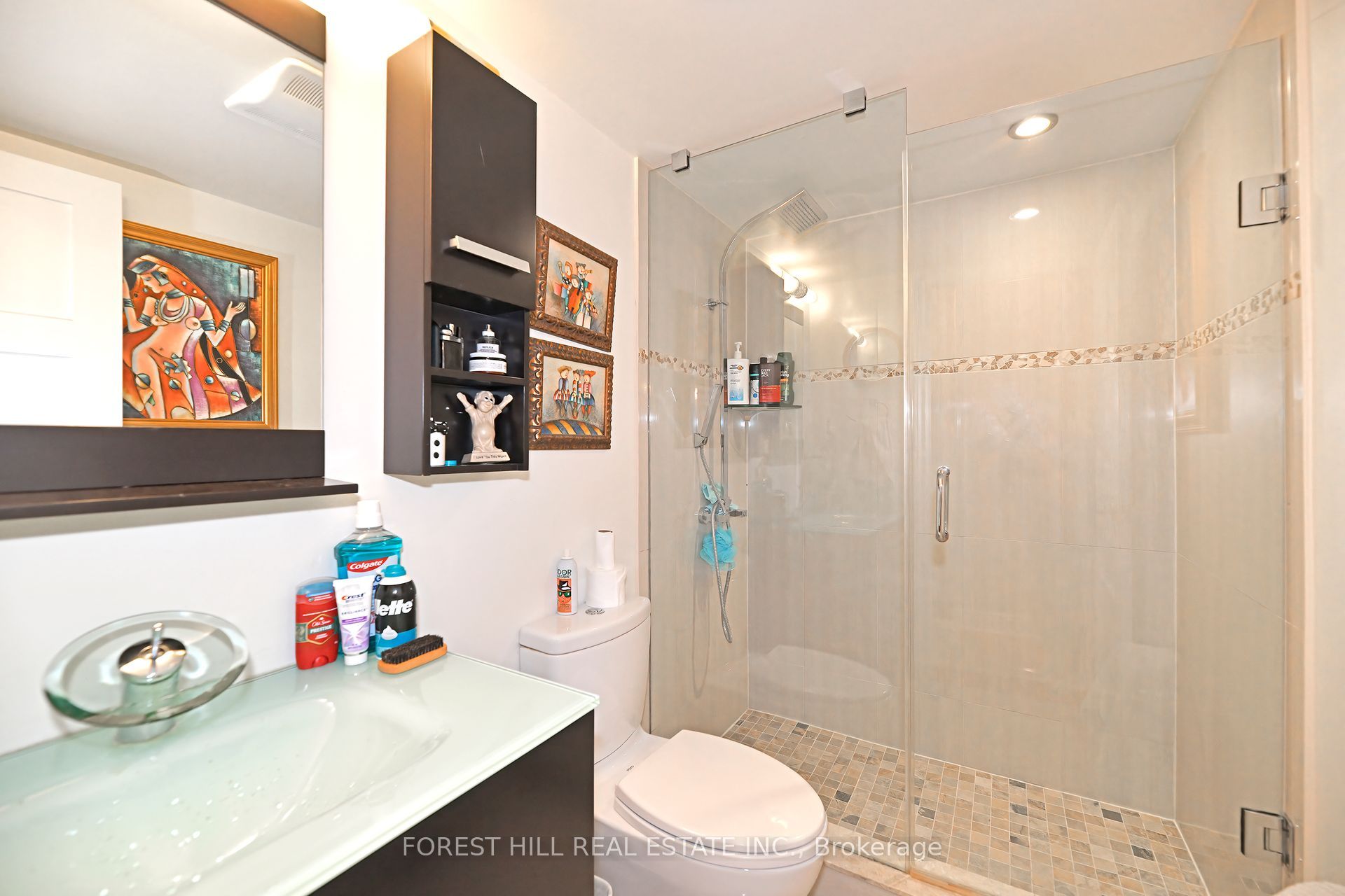 135 Antibes Drive 2404 Property Photo 17