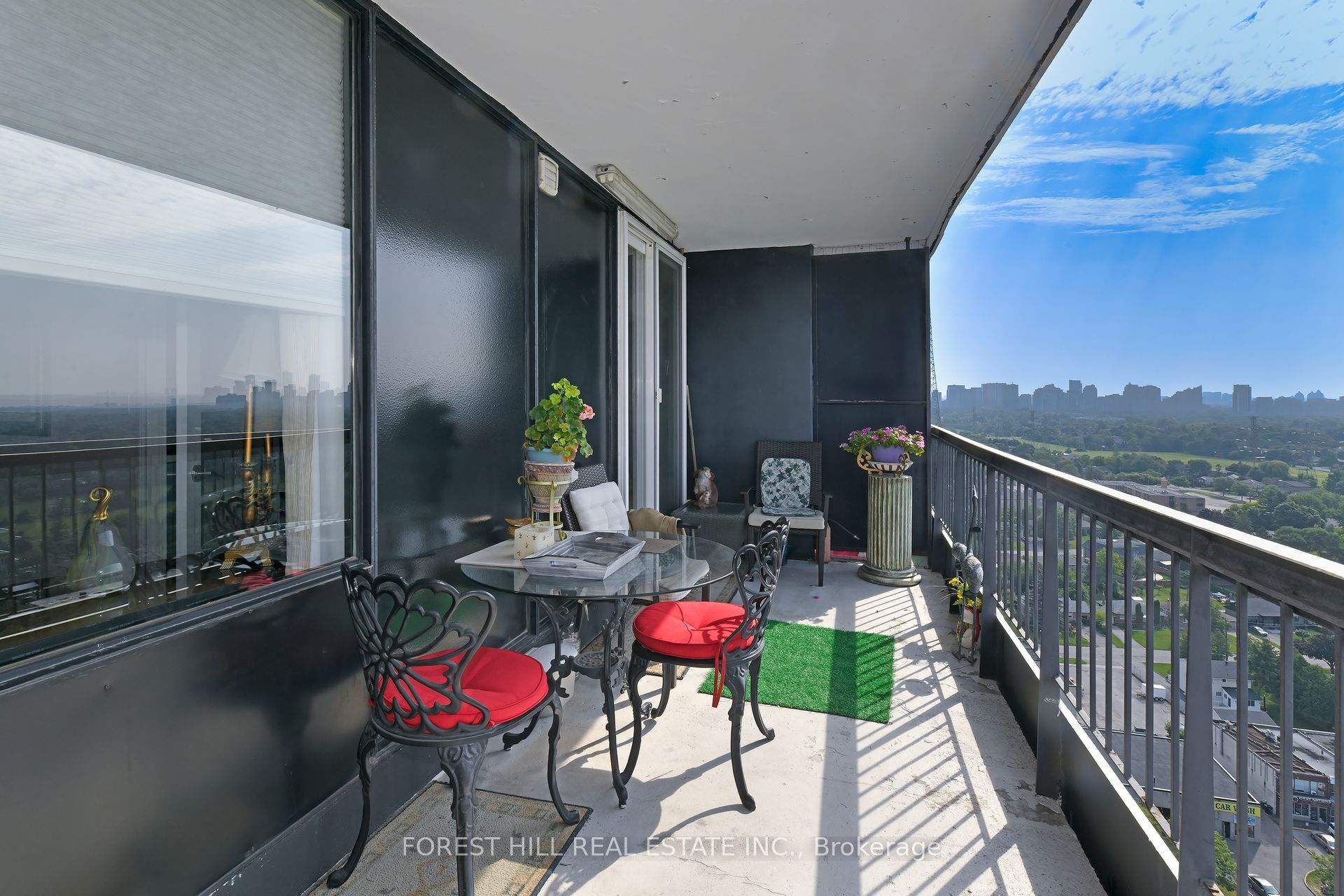 135 Antibes Drive 2404 Property Photo 18