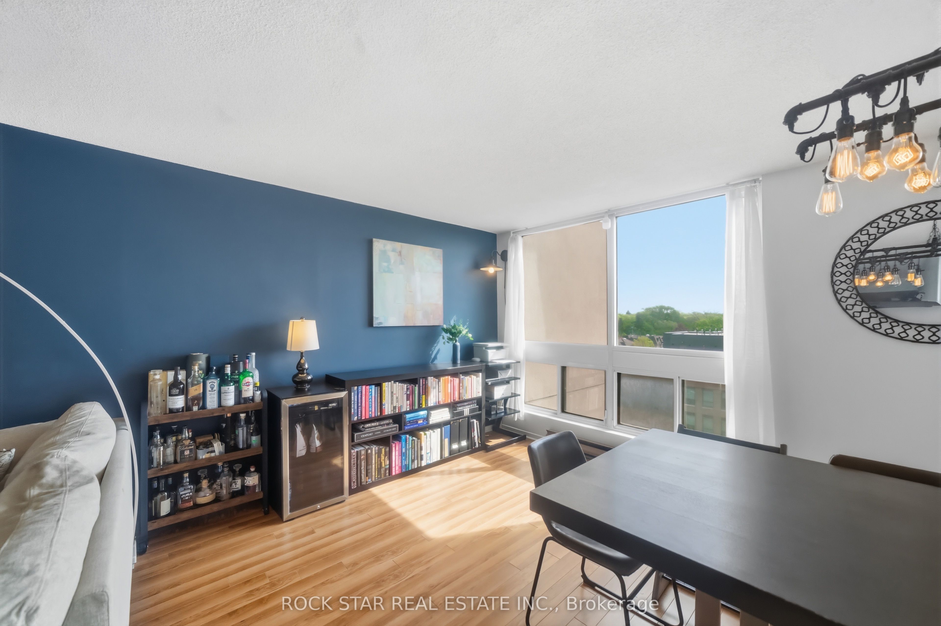 5 Kenneth Avenue 701 Property Photo 15