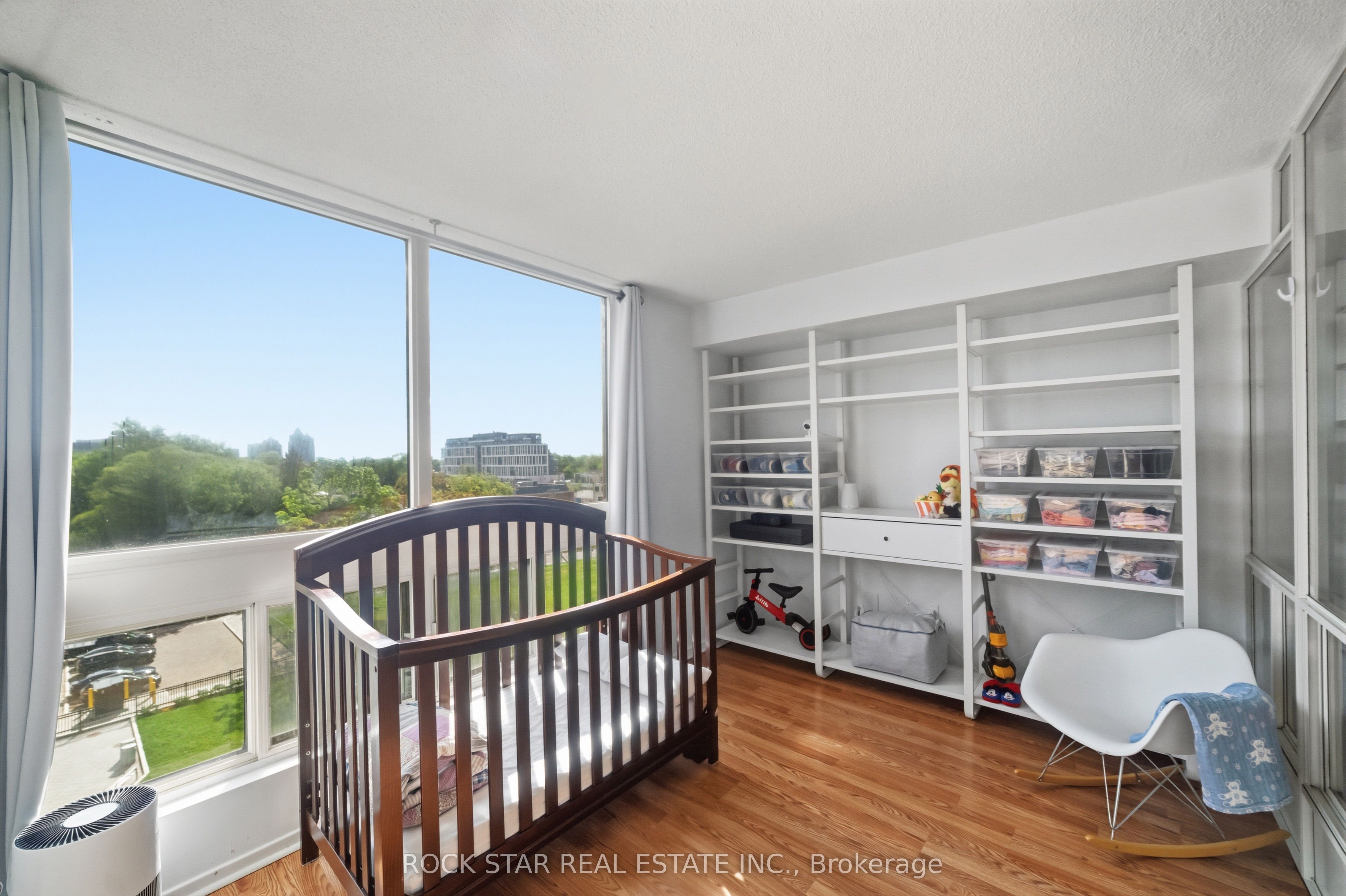 5 Kenneth Avenue 701 Property Photo 25