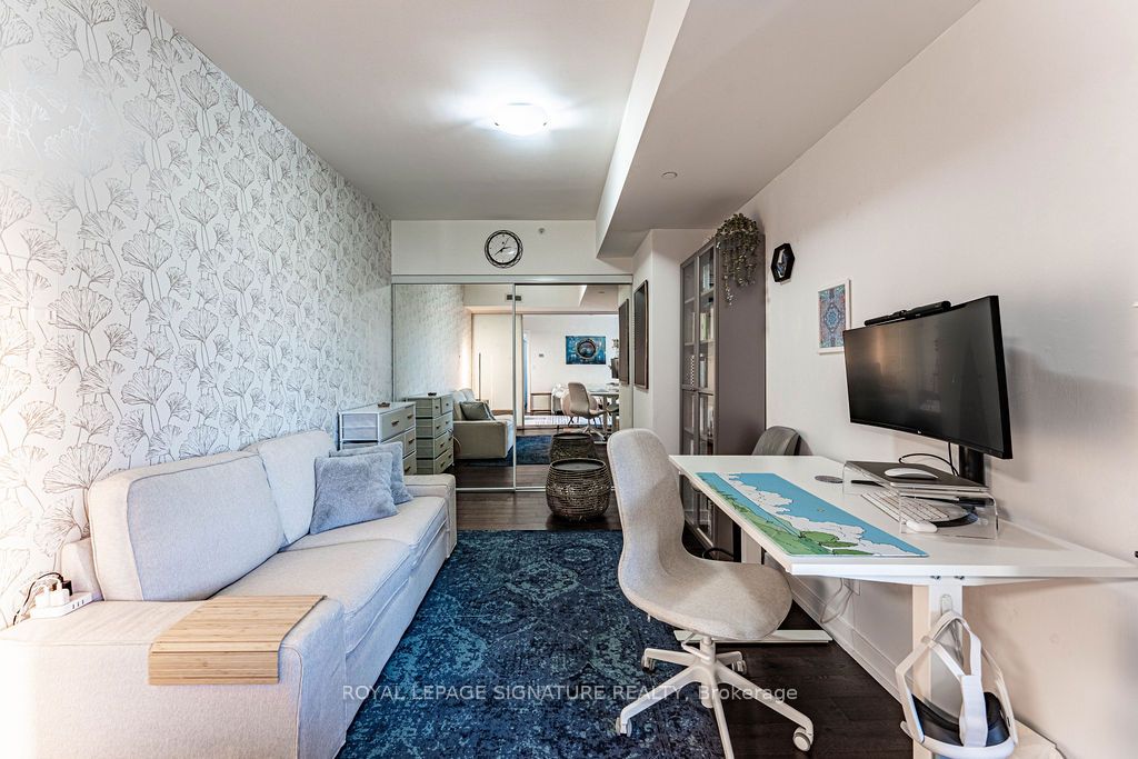 20 Bruyeres Mews 501 Property Photo 27