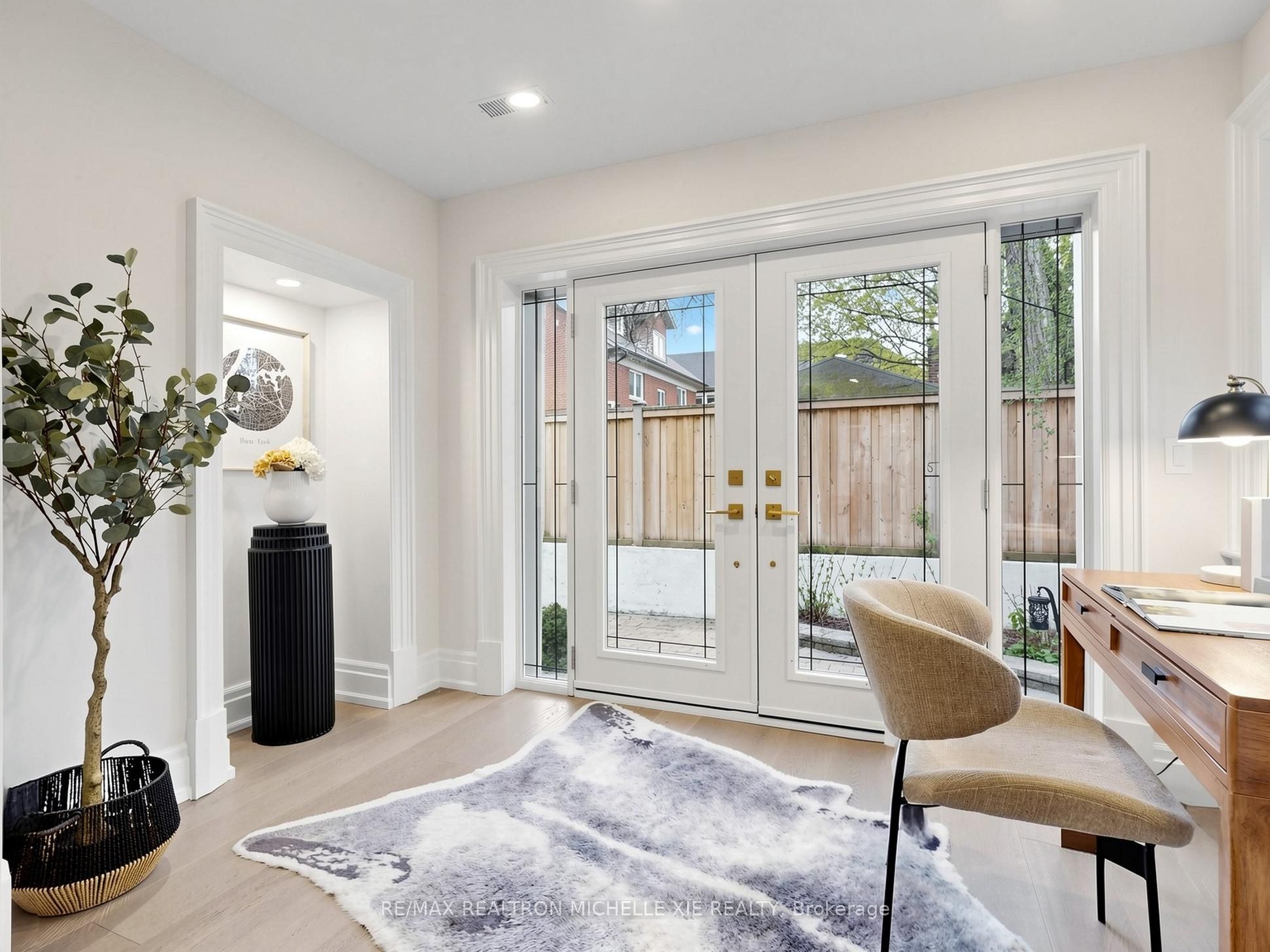 15 Strathallan Boulevard Property Photo 10