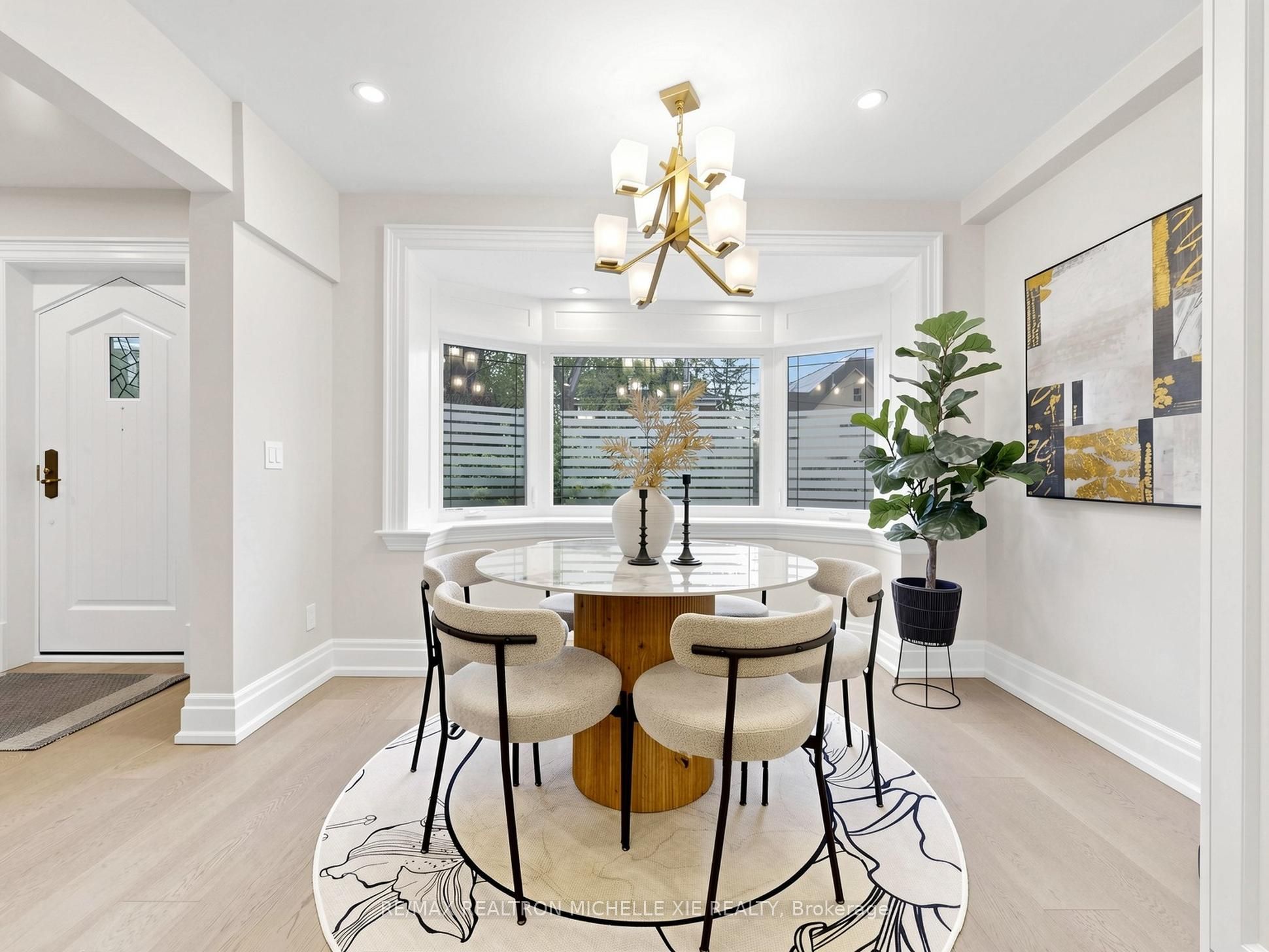 15 Strathallan Boulevard Property Photo 17