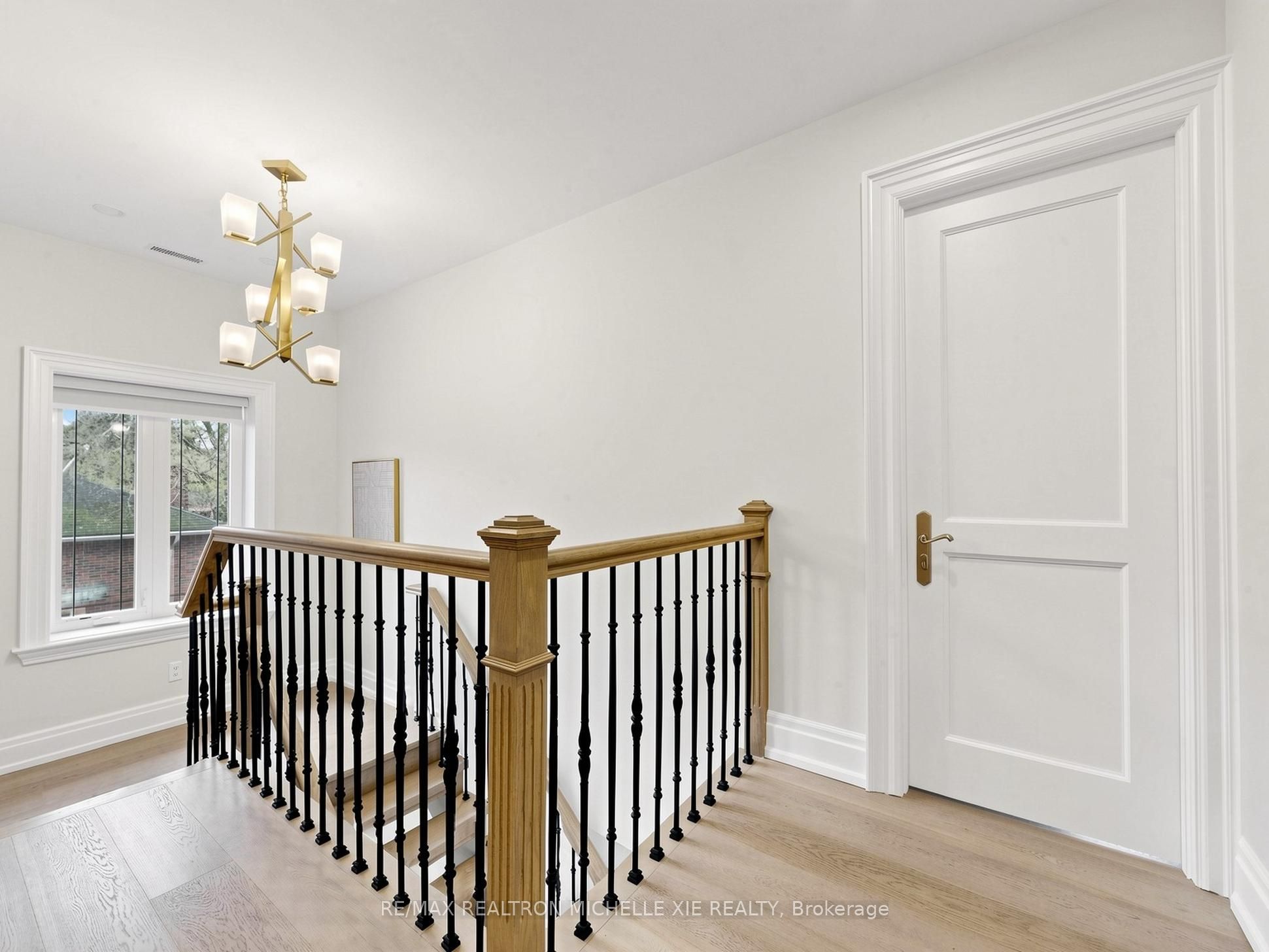 15 Strathallan Boulevard Property Photo 19