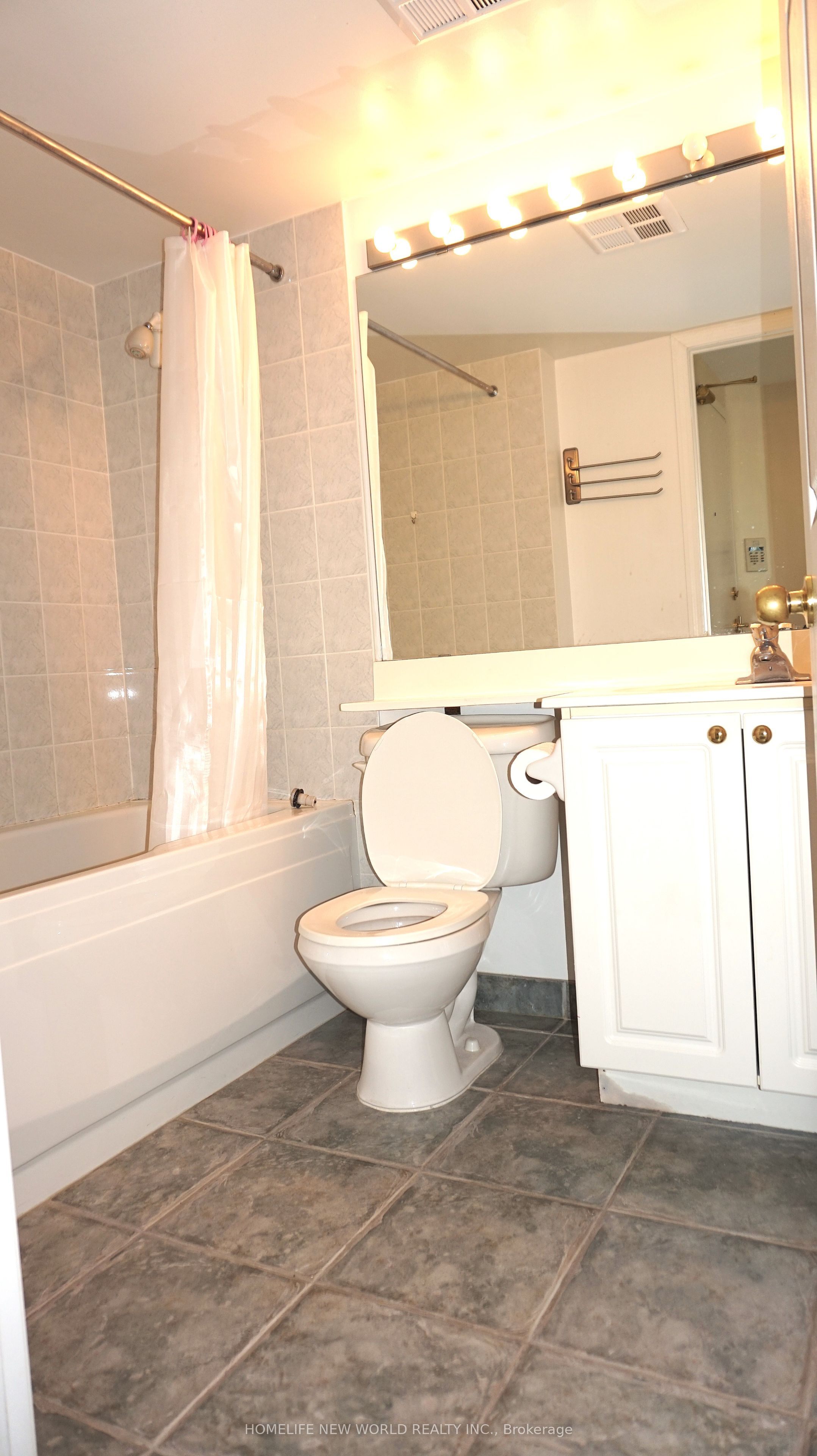 33 Empress Avenue 701 Property Photo 5
