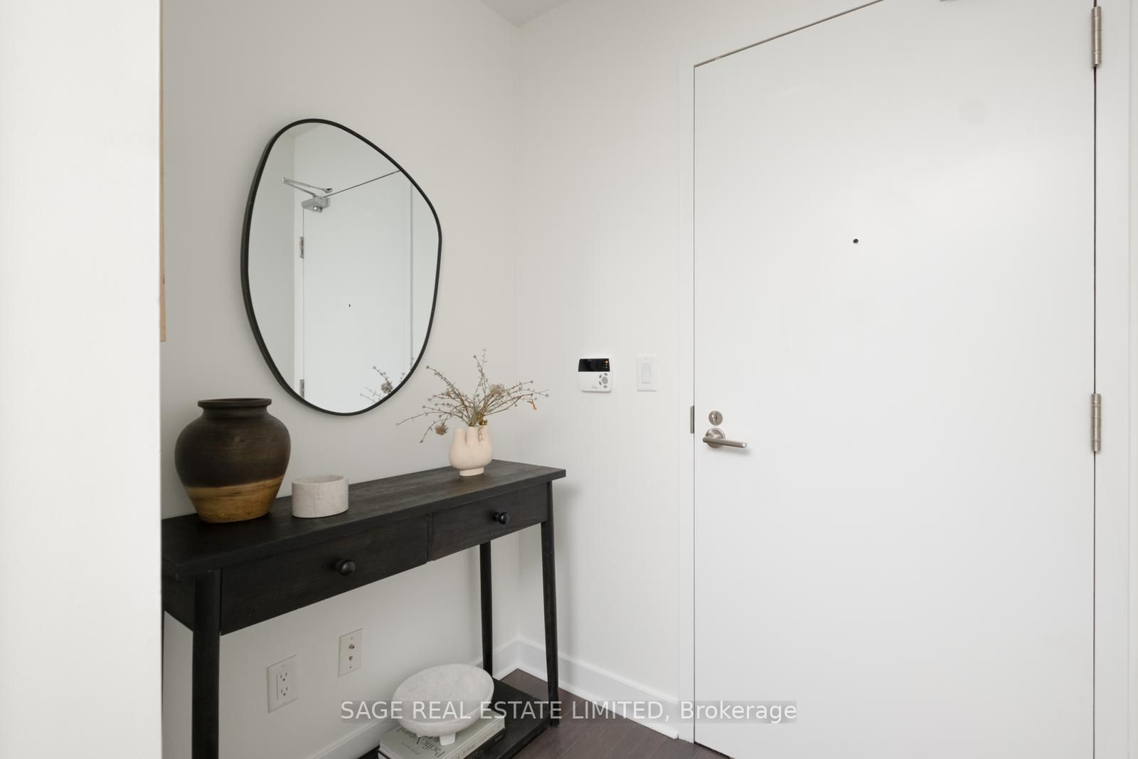 58 Orchard View Boulevard 313 Property Photo 17