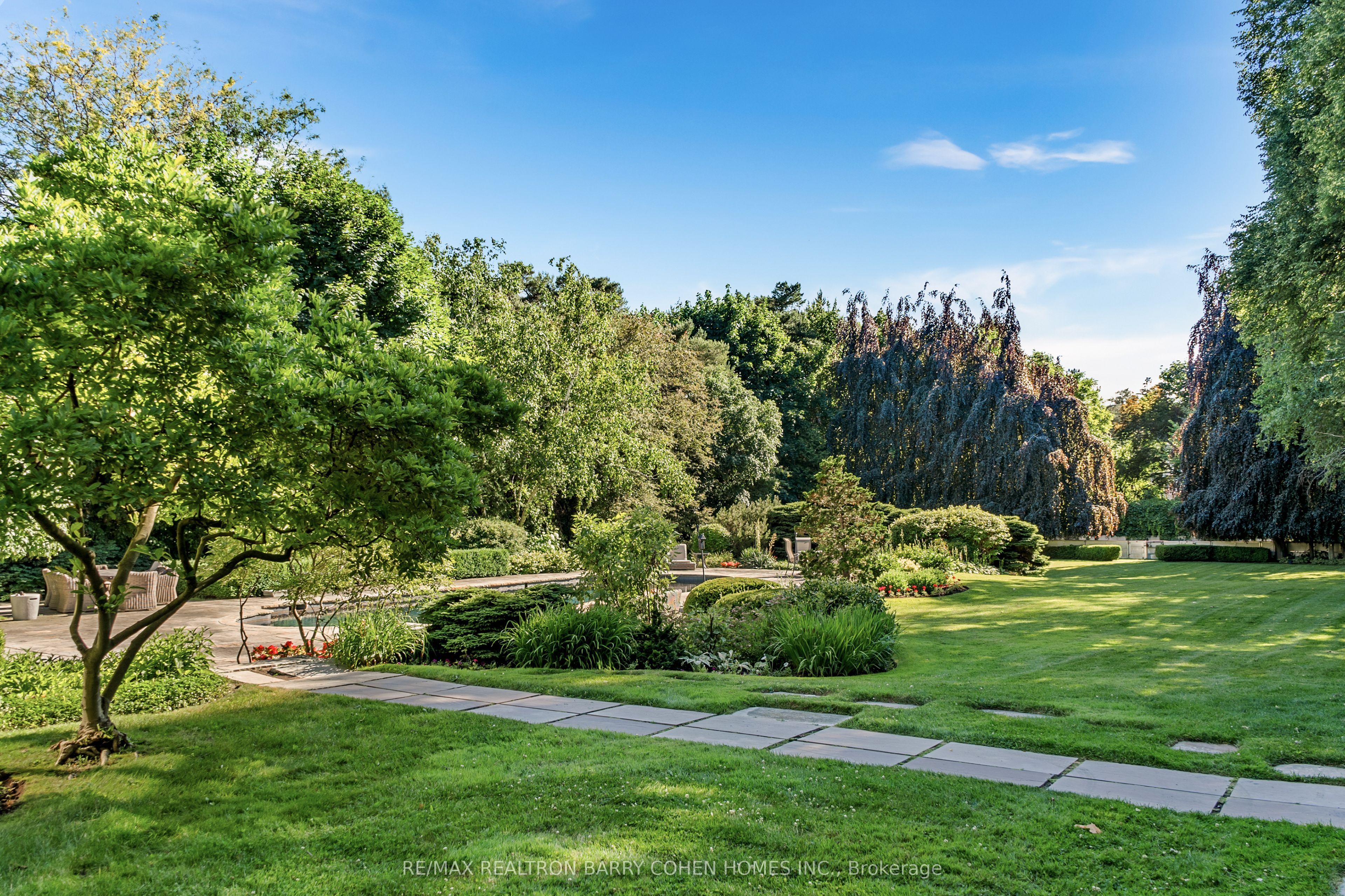 85 The Bridle Path Property Photo 32